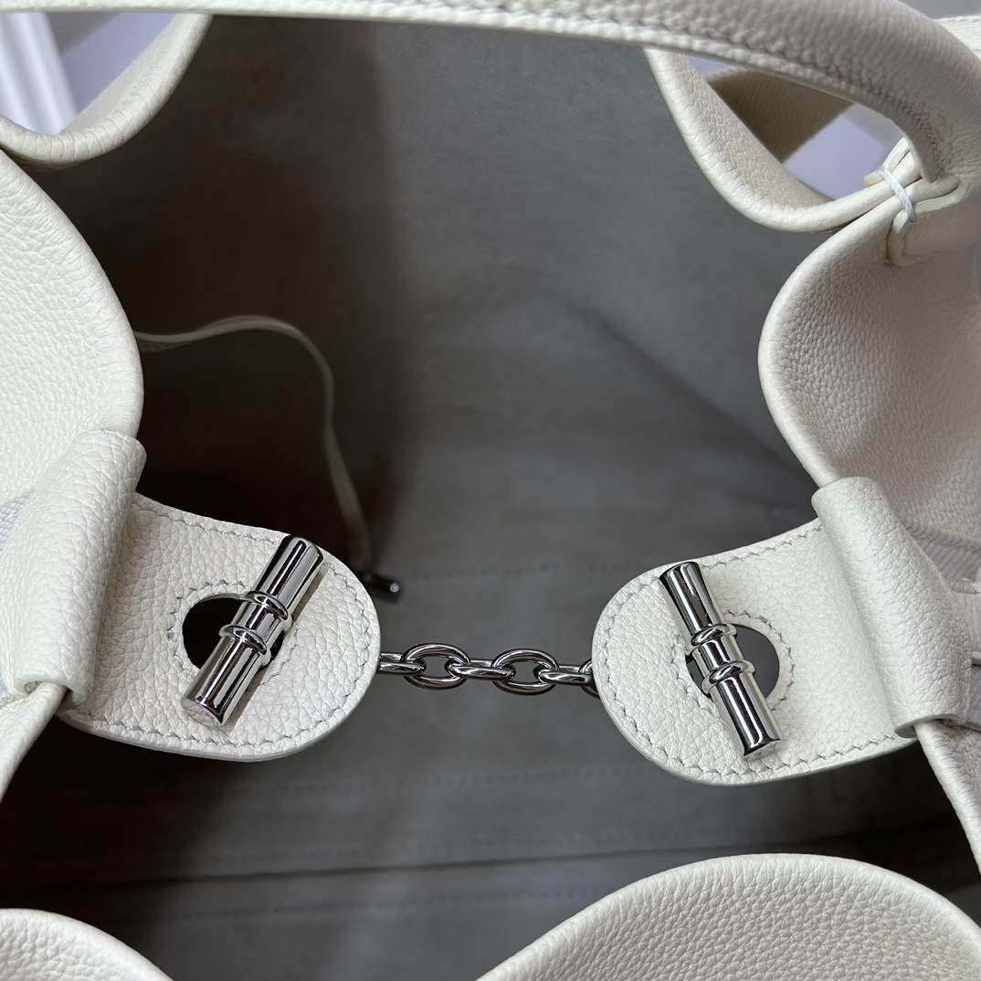 Loro Piana Large Bale Bag Grained Calfskin 24 x 20 x 27 cm