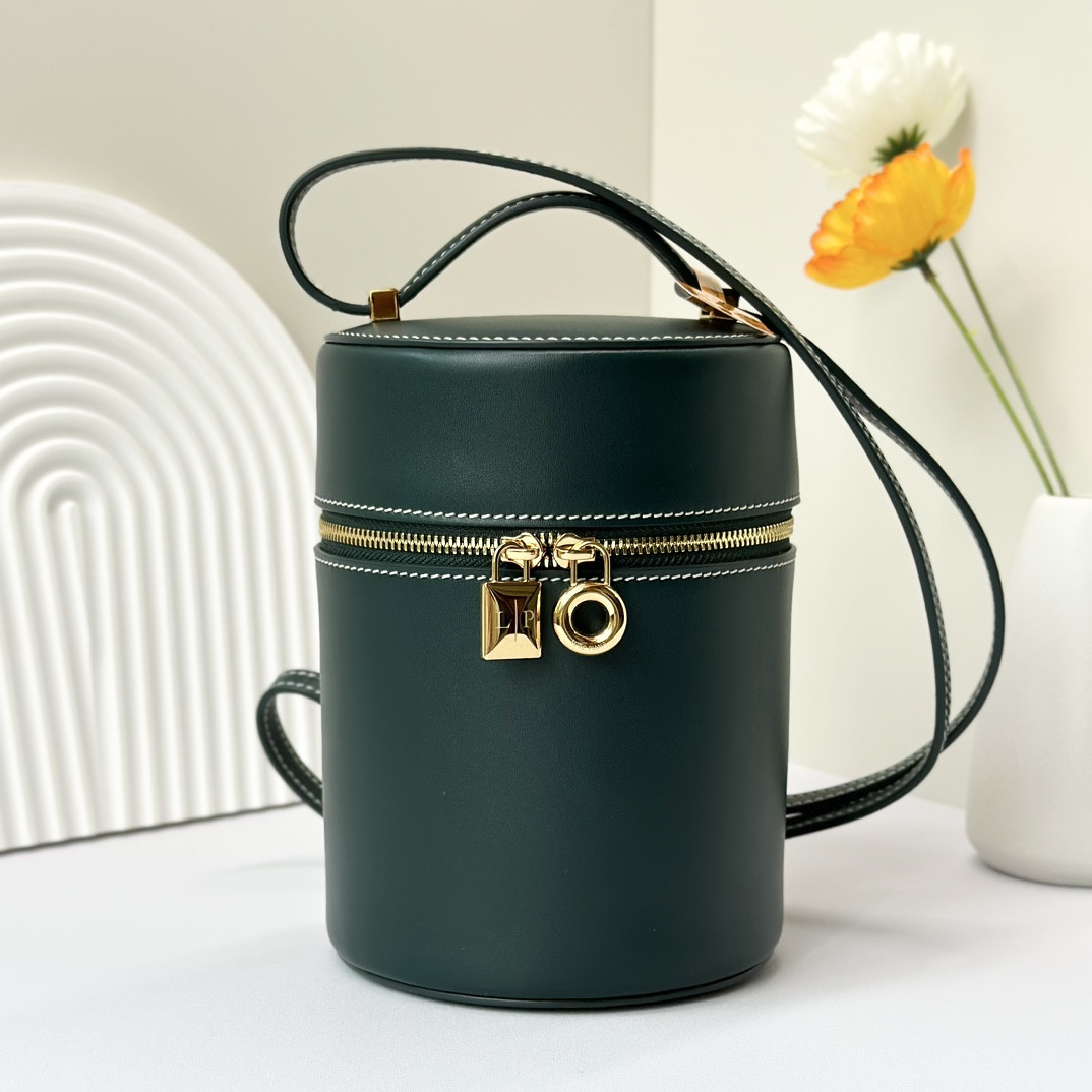 Loro Piana Extra Case Smooth Calfskin 12 x16 x12cm