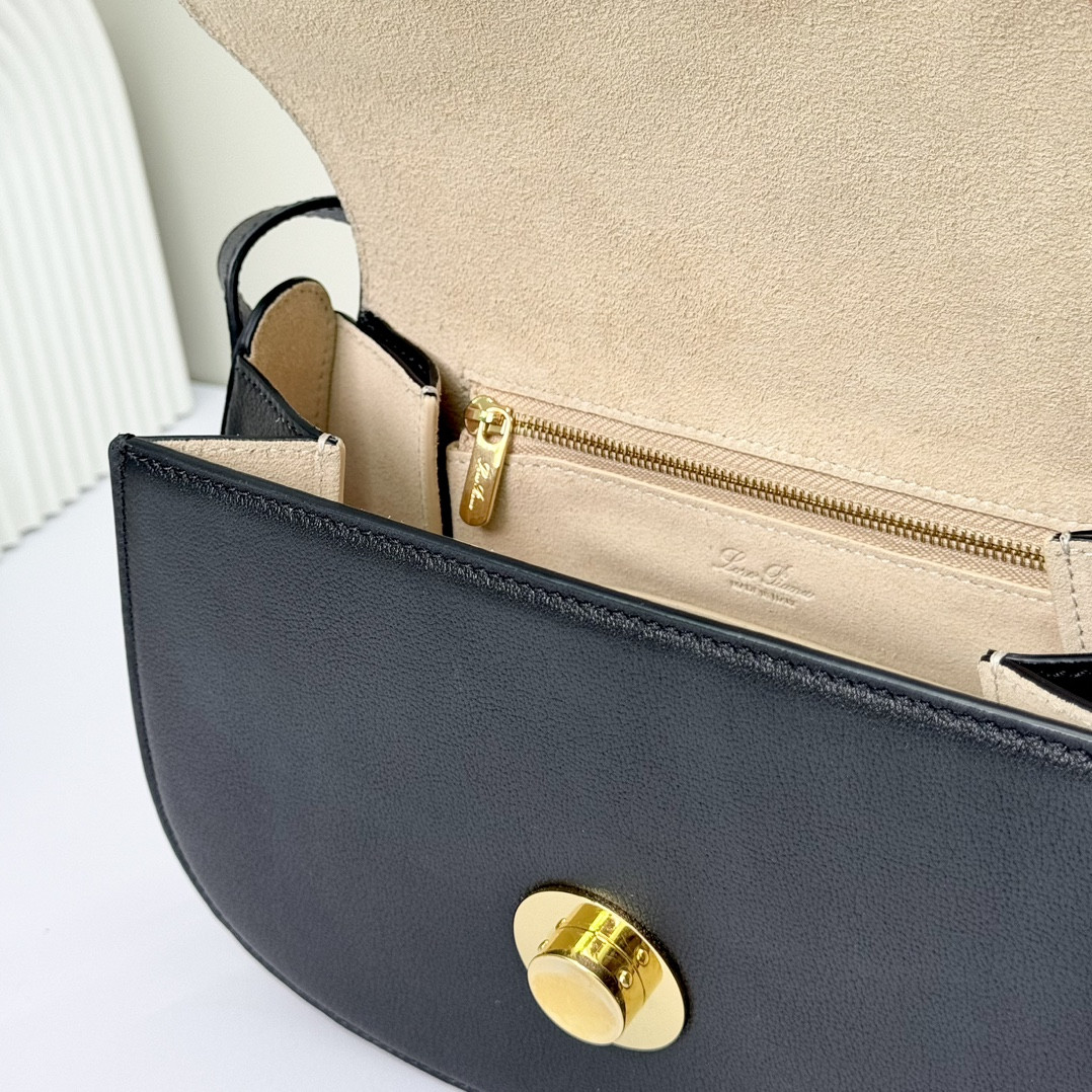 Loro Piana Small Ghiera Bag 23x16x8 cm