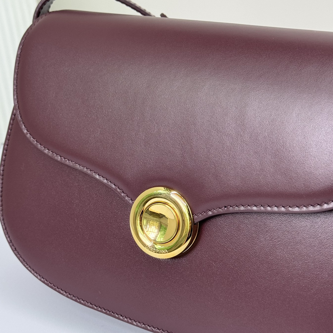 Loro Piana Small Ghiera Bag 23x16x8 cm