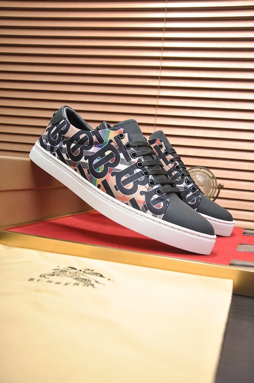 UA Burberry Sneakers