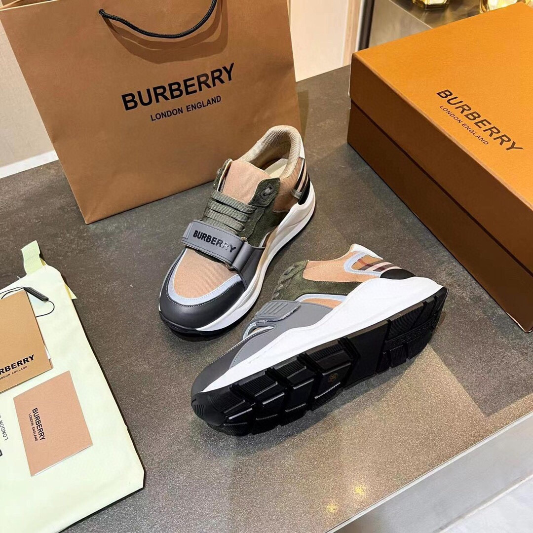 ua B**rry sneakers
