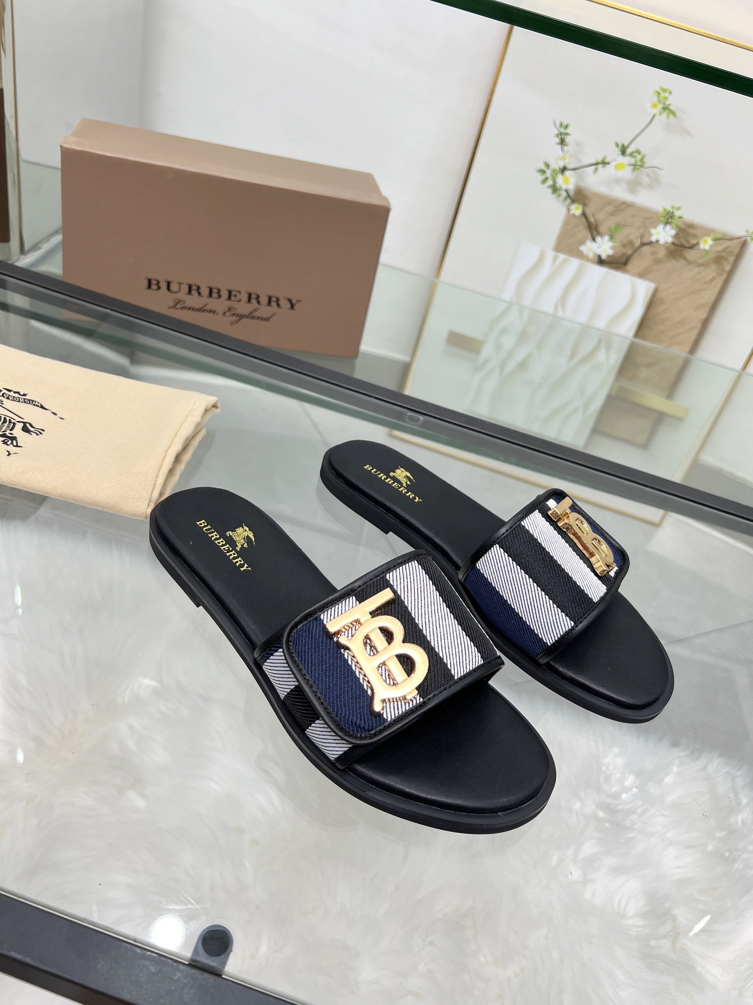 UA Burberry Slides