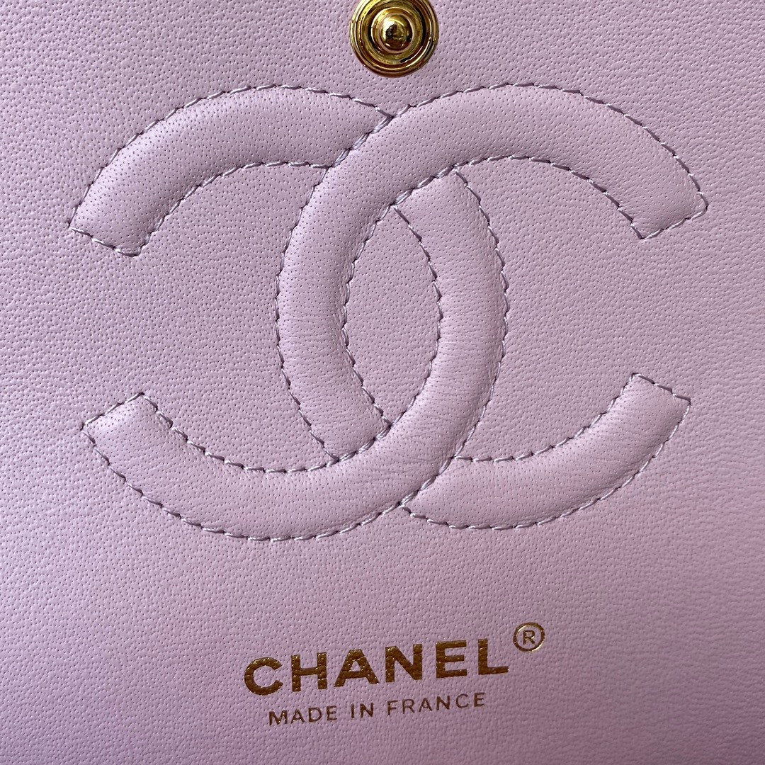 Chanel Classic Flap Bag 15.5×25.5×6.5cm