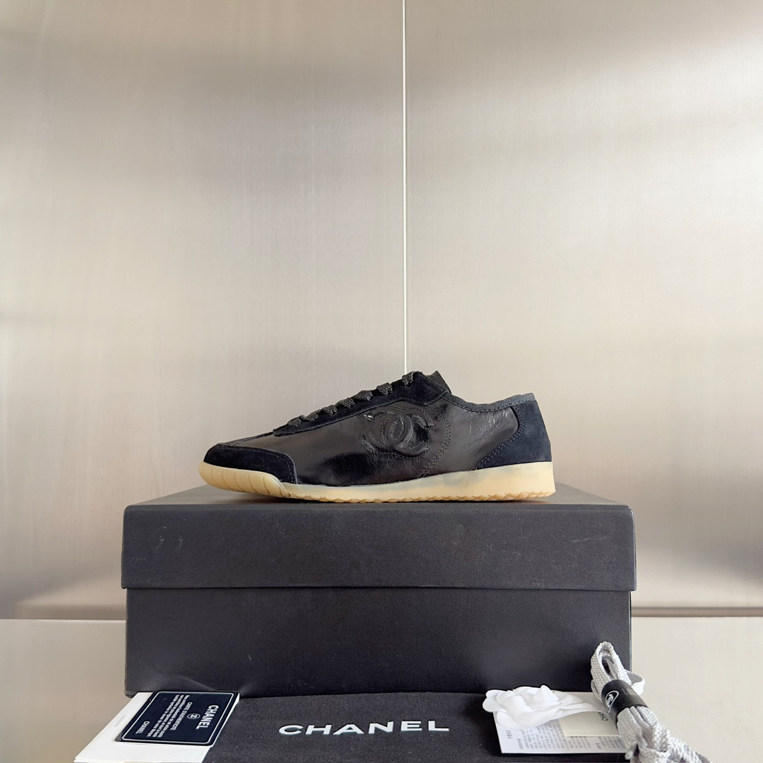 UA CHANEL SNEAKER
