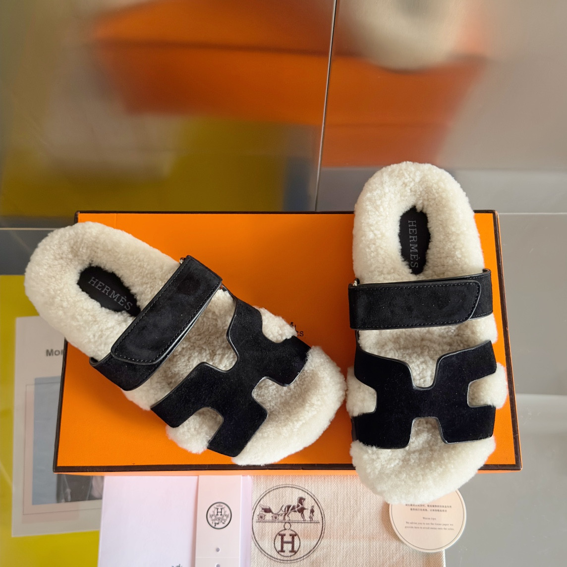 UA Hermès Chypre sandal