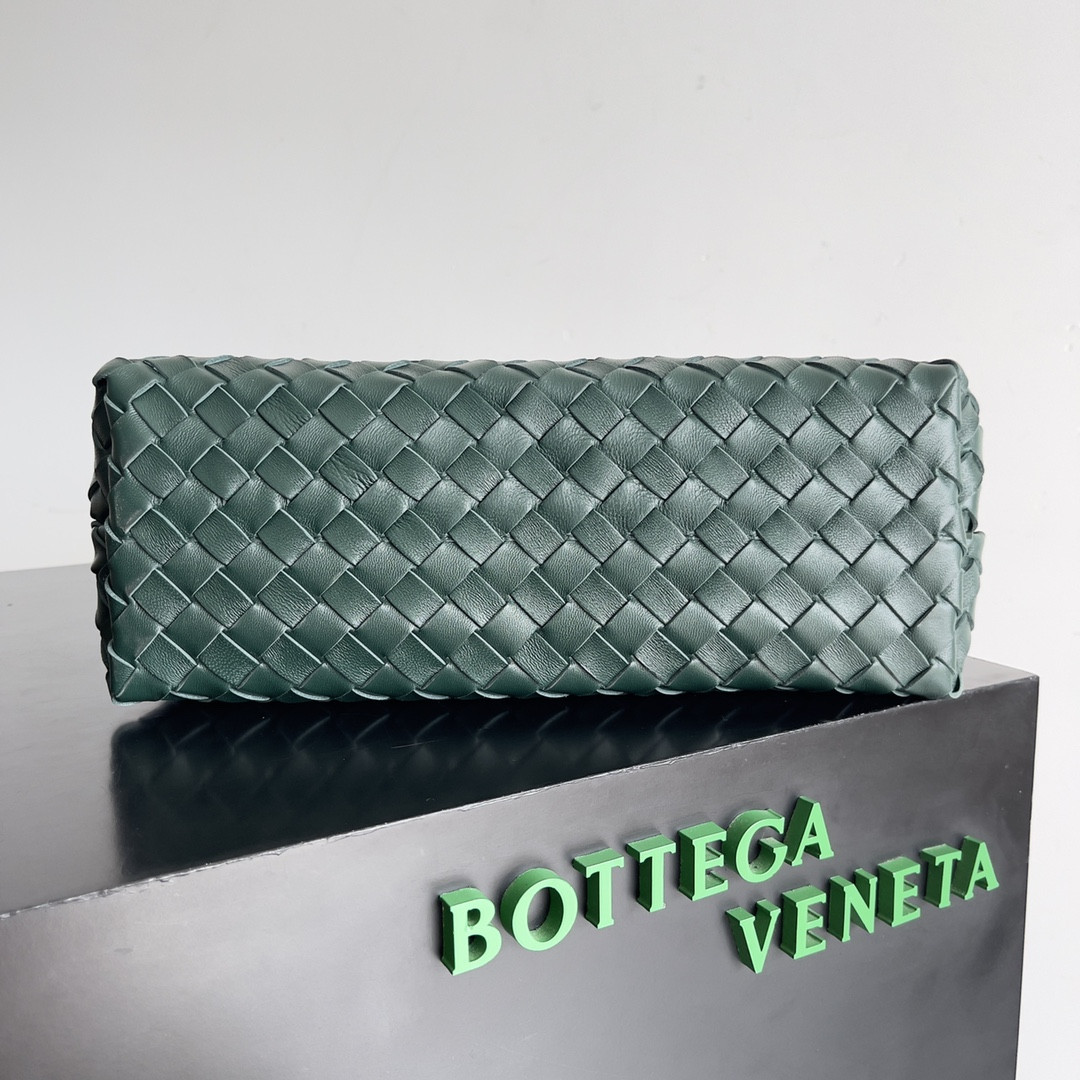 Bottega Veneta Medium Andiamo 32x25x11CM