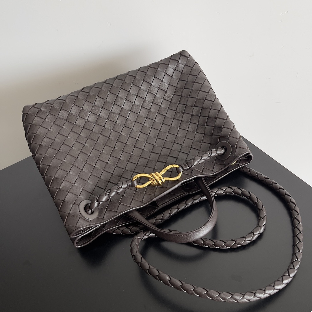 Bottega Veneta Medium Andiamo 32x25x11CM