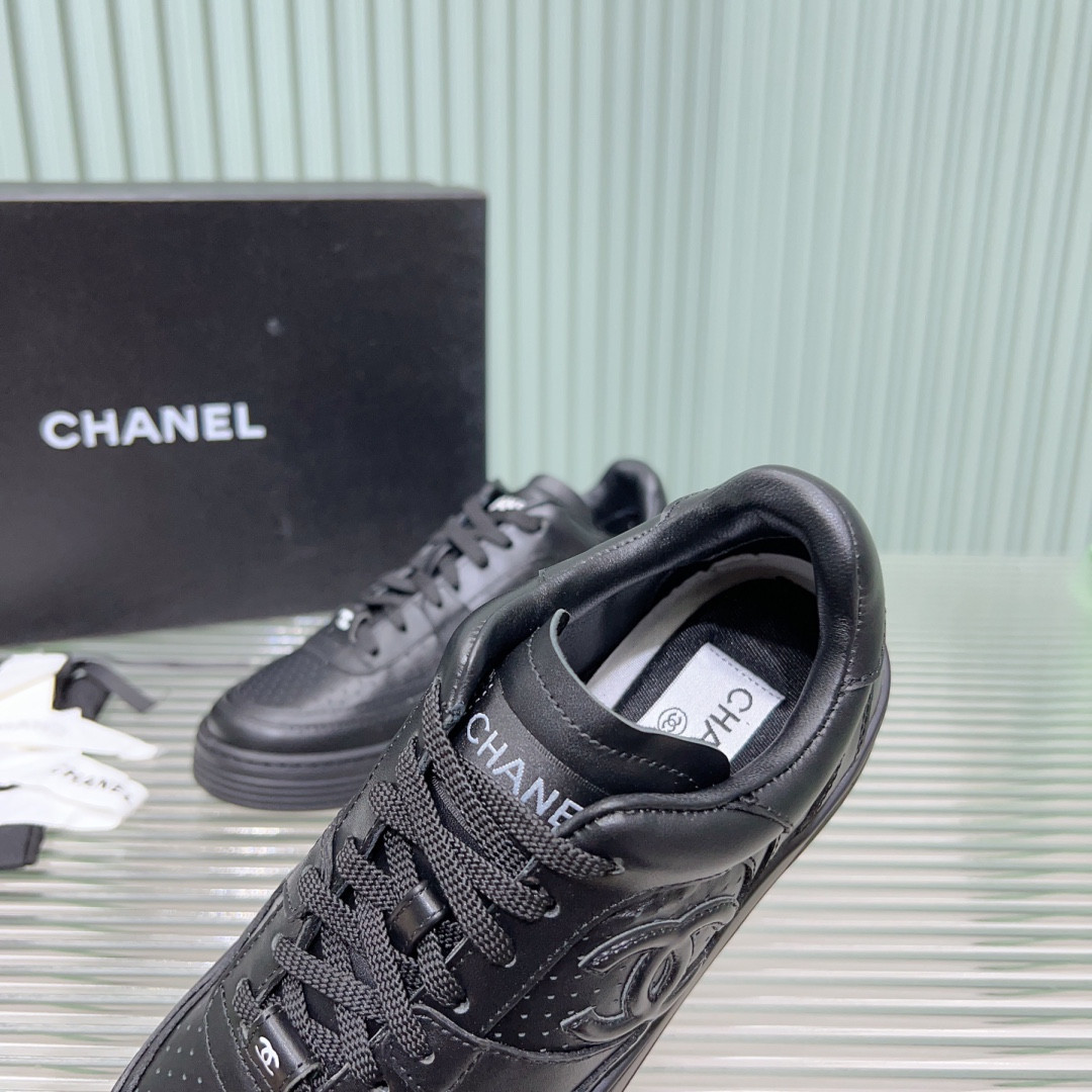 UA CHANEL SNEAKER