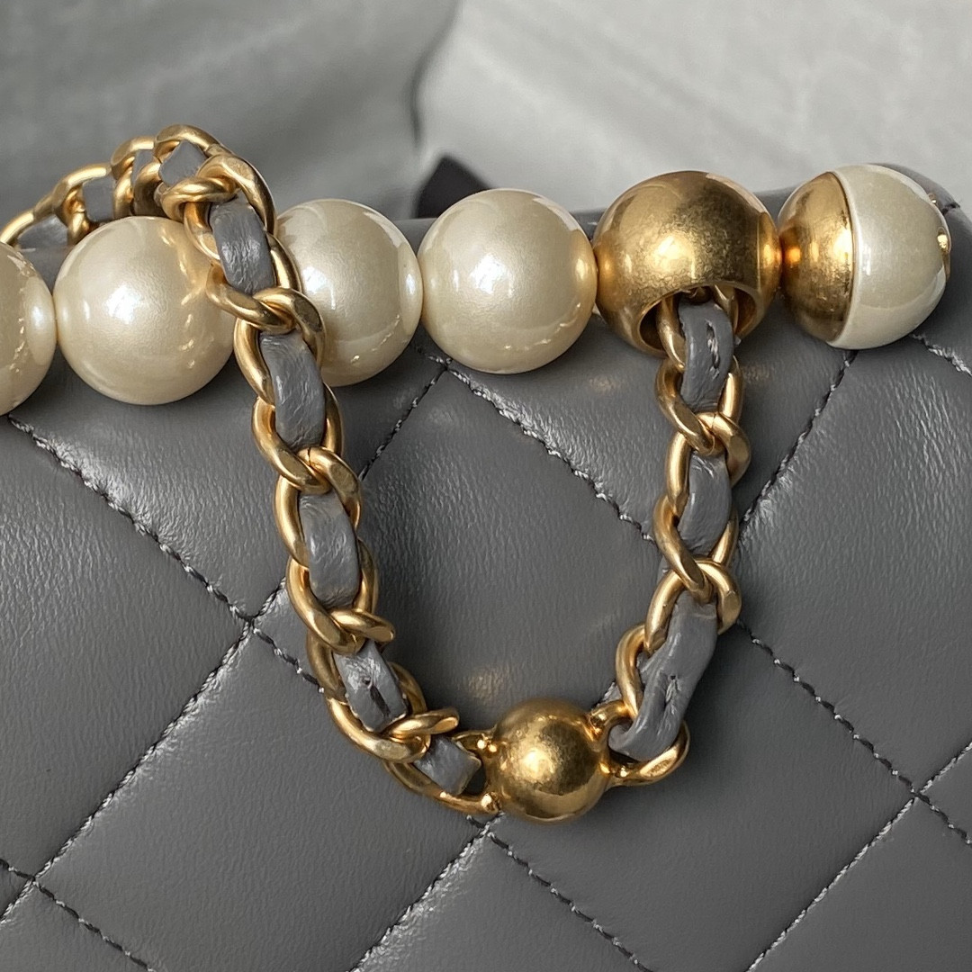 CHANEL MINI FLAP BAG WITH TOP HANDLE 12.5×19×7cm