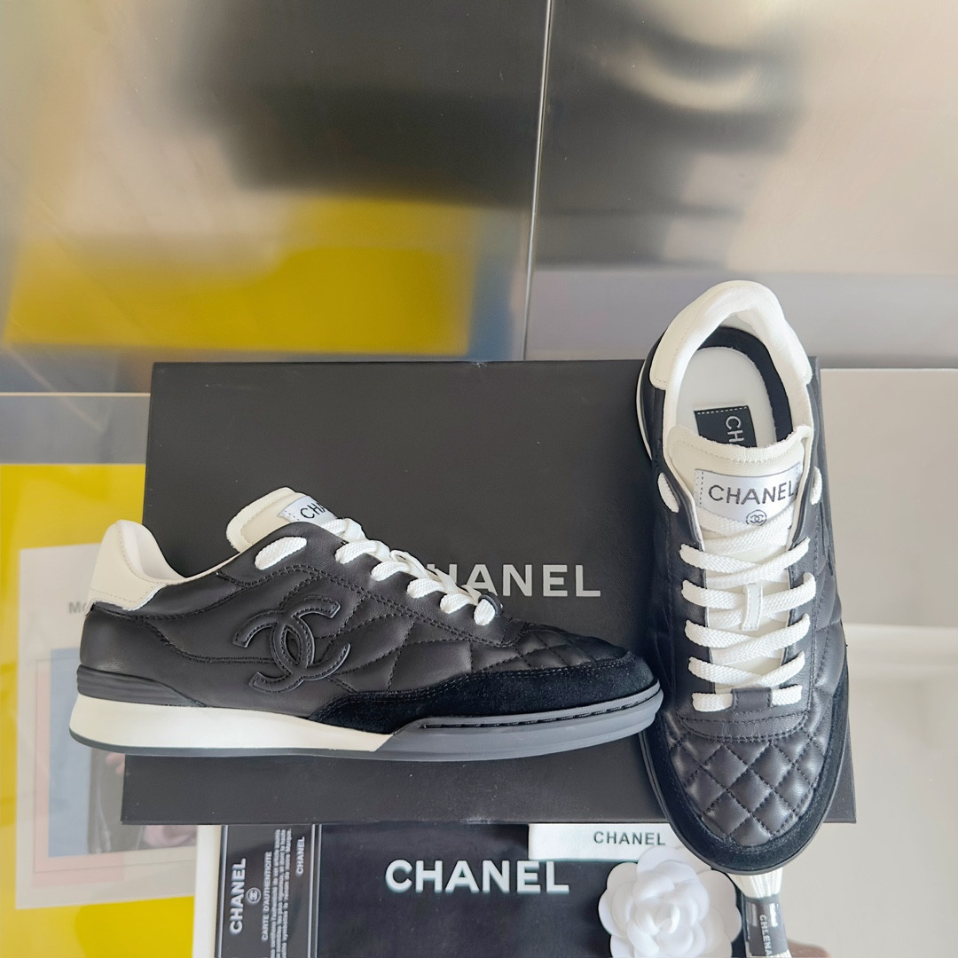UA CHANEL SNEAKER