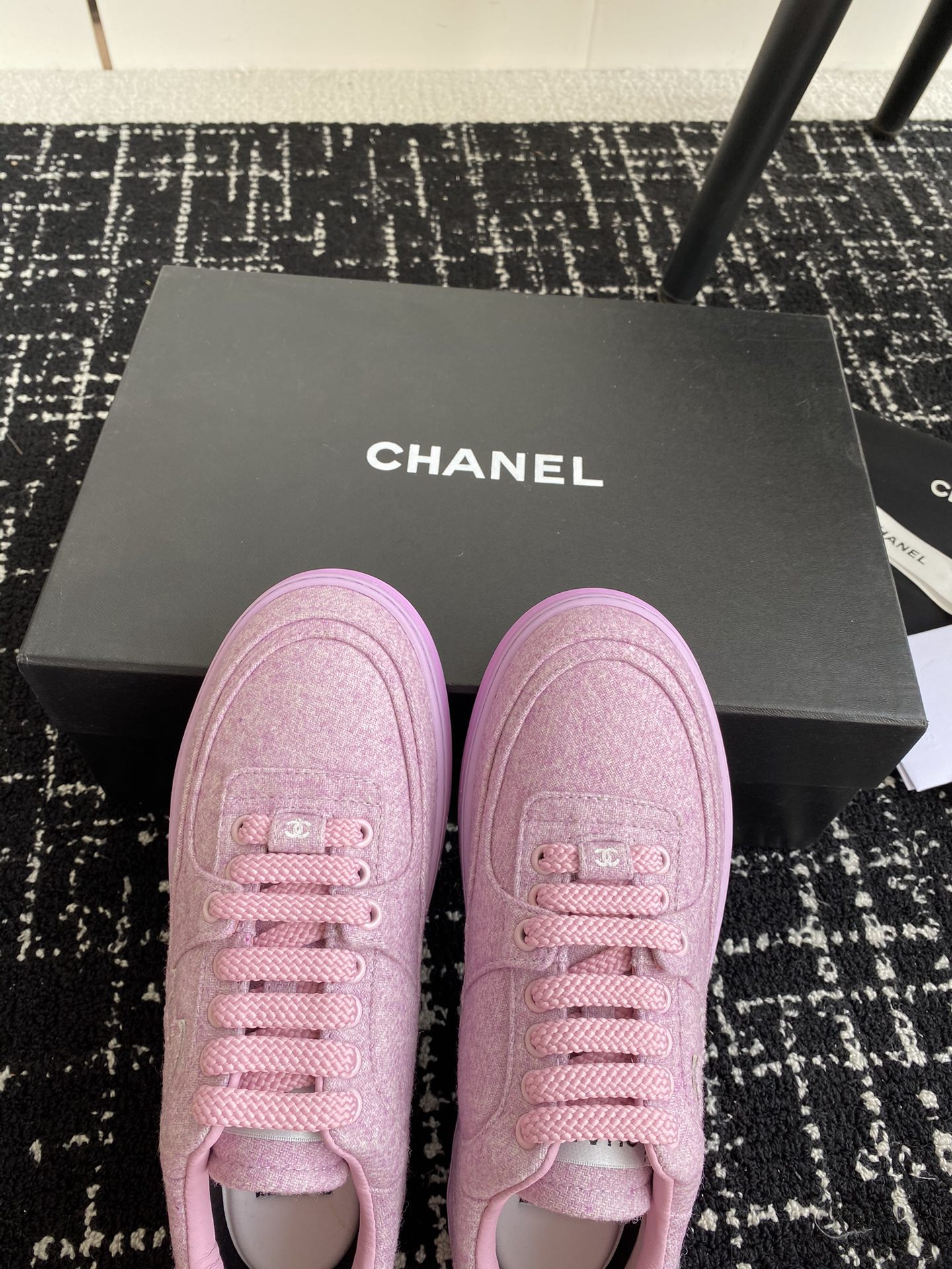 UA CHANEL SNEAKER