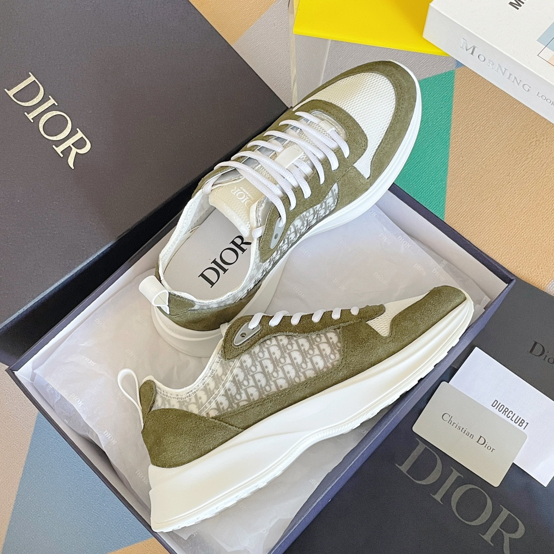 UA Dior B25 Runner Sneaker