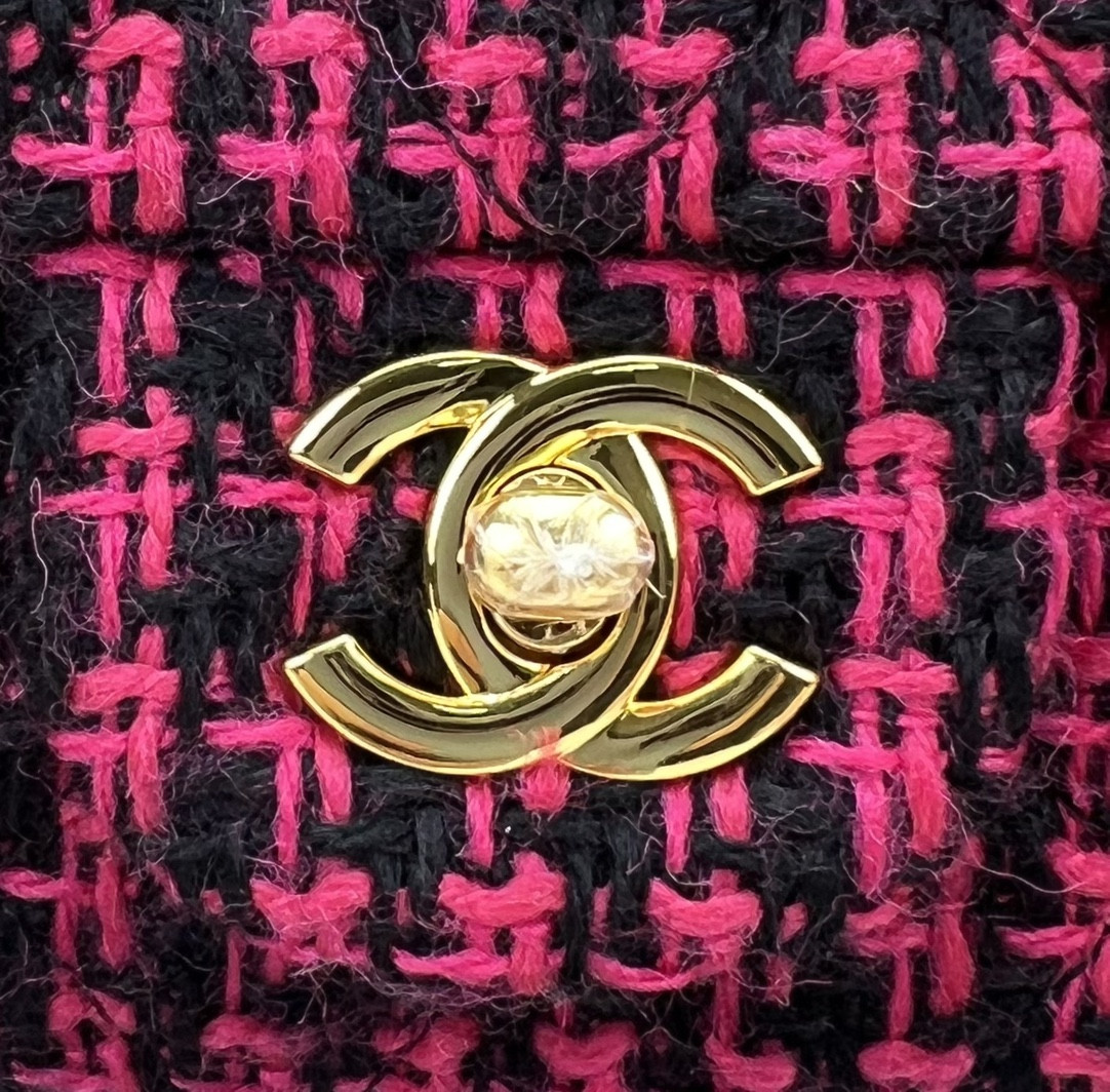 Chanel Classic Flap Bag 20cm