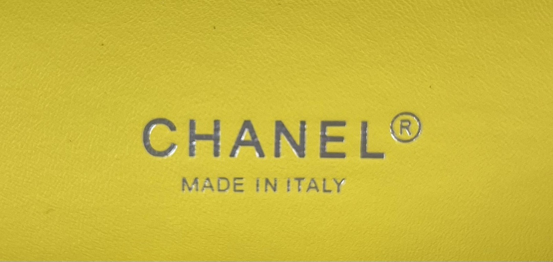 Chanel Classic Flap Bag 25cm