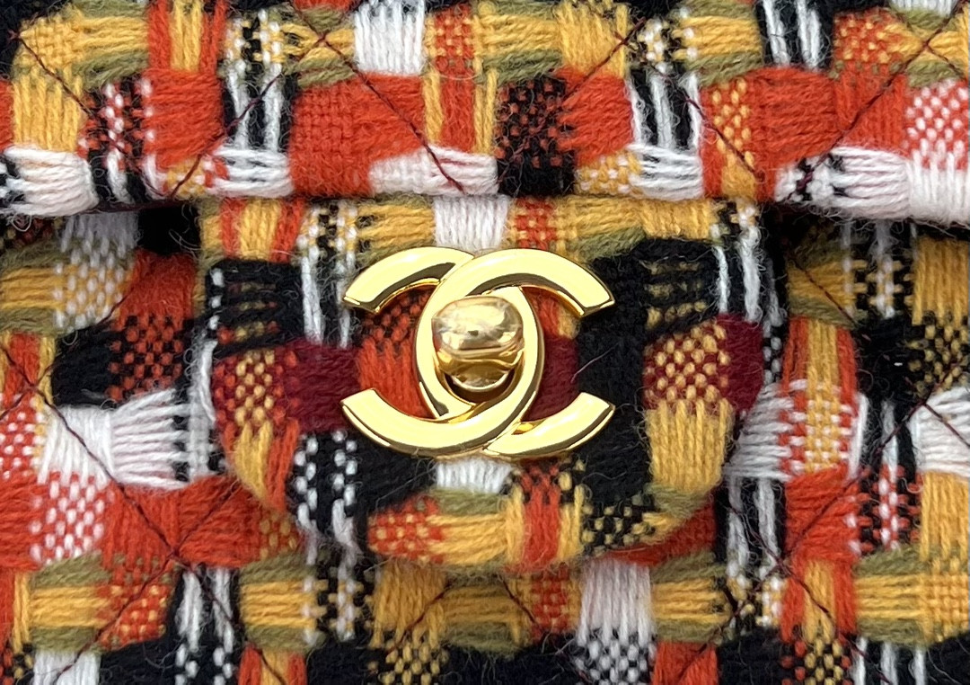 Chanel Classic Flap Bag 25cm