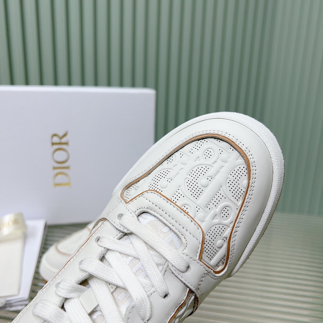 UA Dior One Sneaker