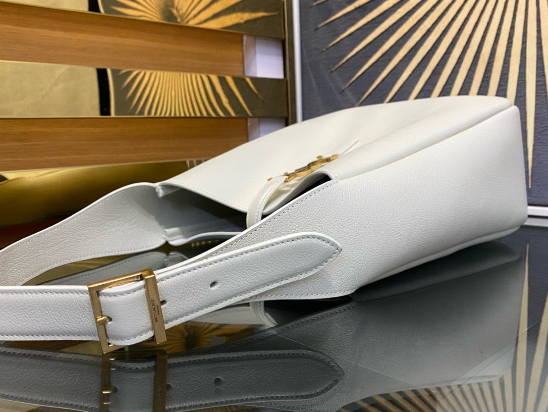 YSL LE 5 À 7 23x22x8cm