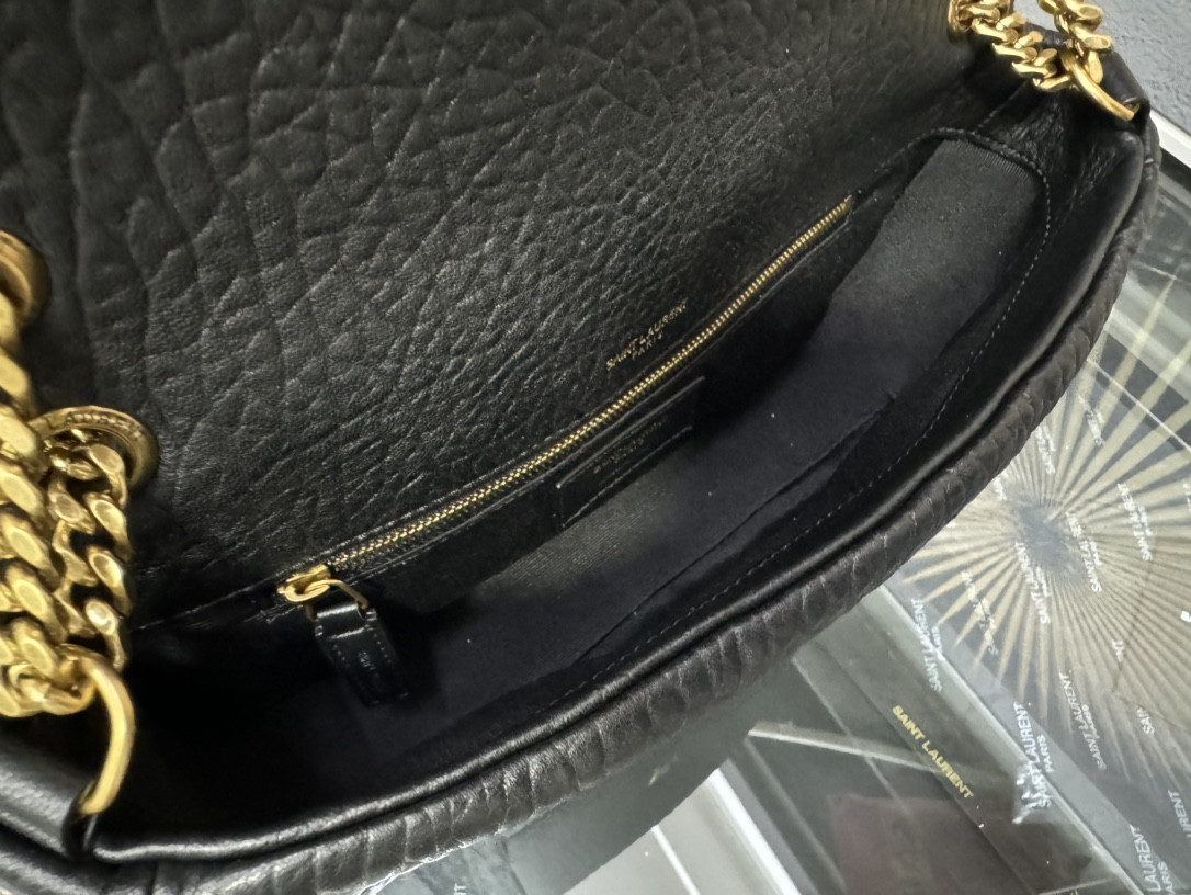 YSL Calypso small in plunged lambskin 26x14x7cm