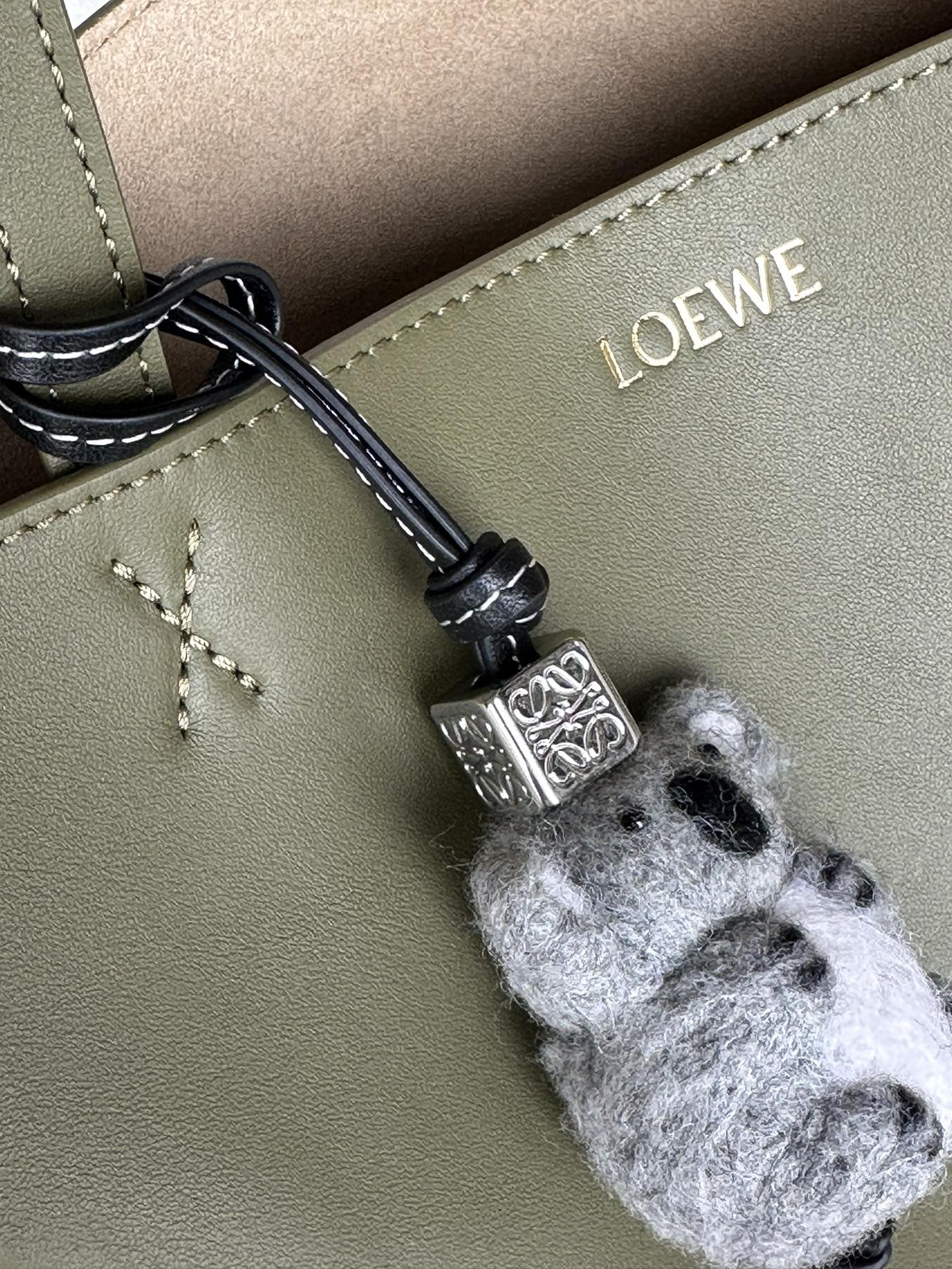 LOEWE Medium Puzzle Fold tote in shiny calfskin 25.5x14.5x31.5cm