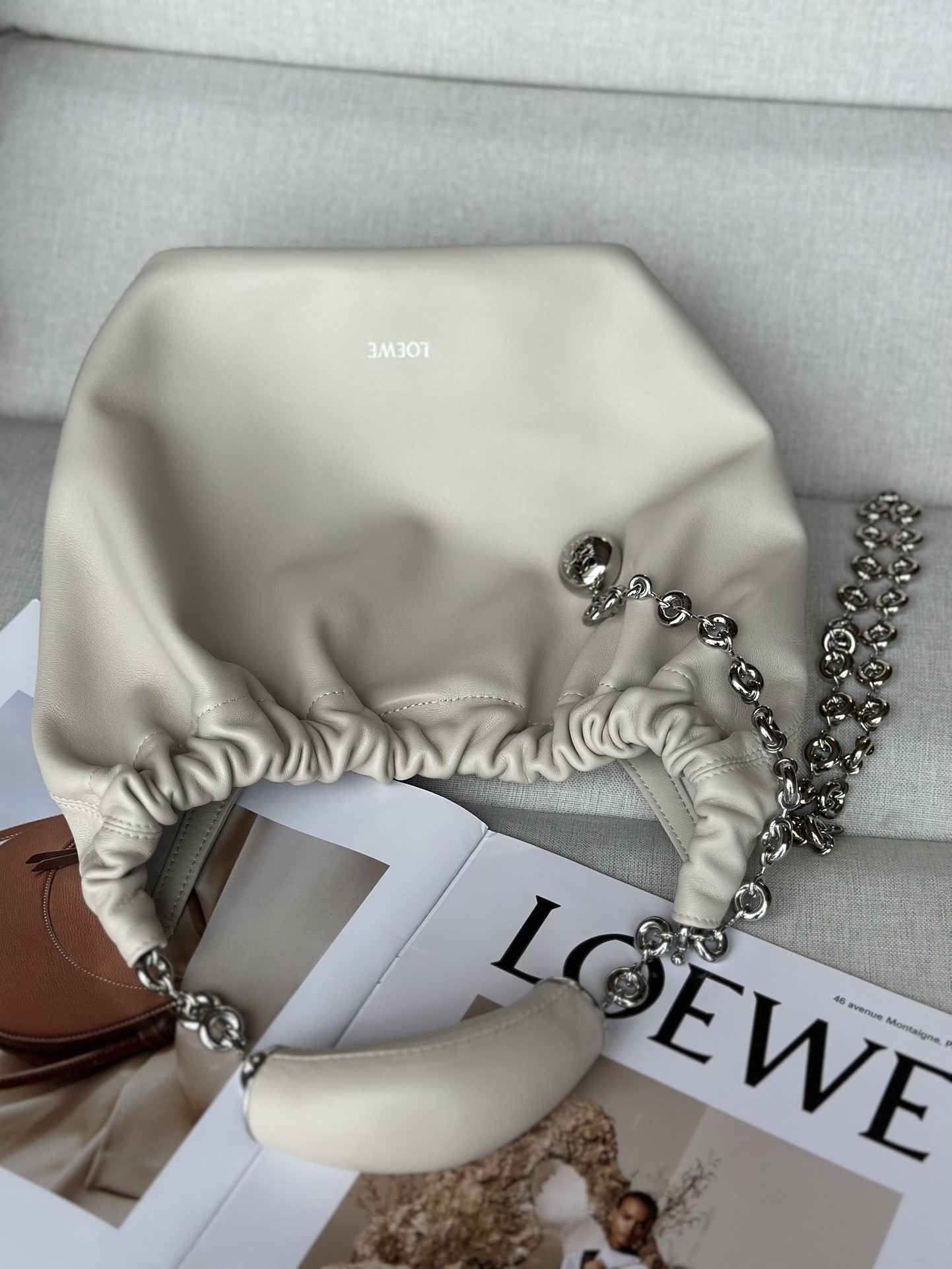 LOEWE Small Squeeze bag in mellow nappa lambskin 29x10.5x24cm