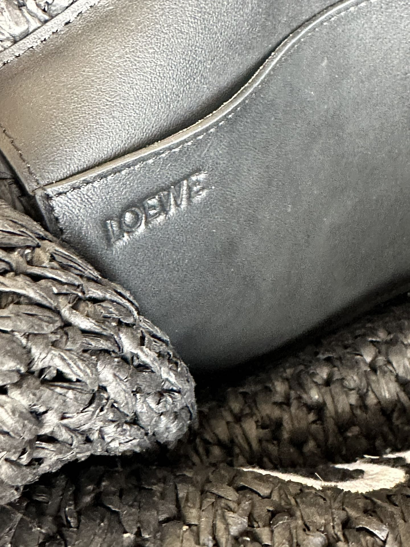 LOEWE Font Tote 30x25.5x15cm