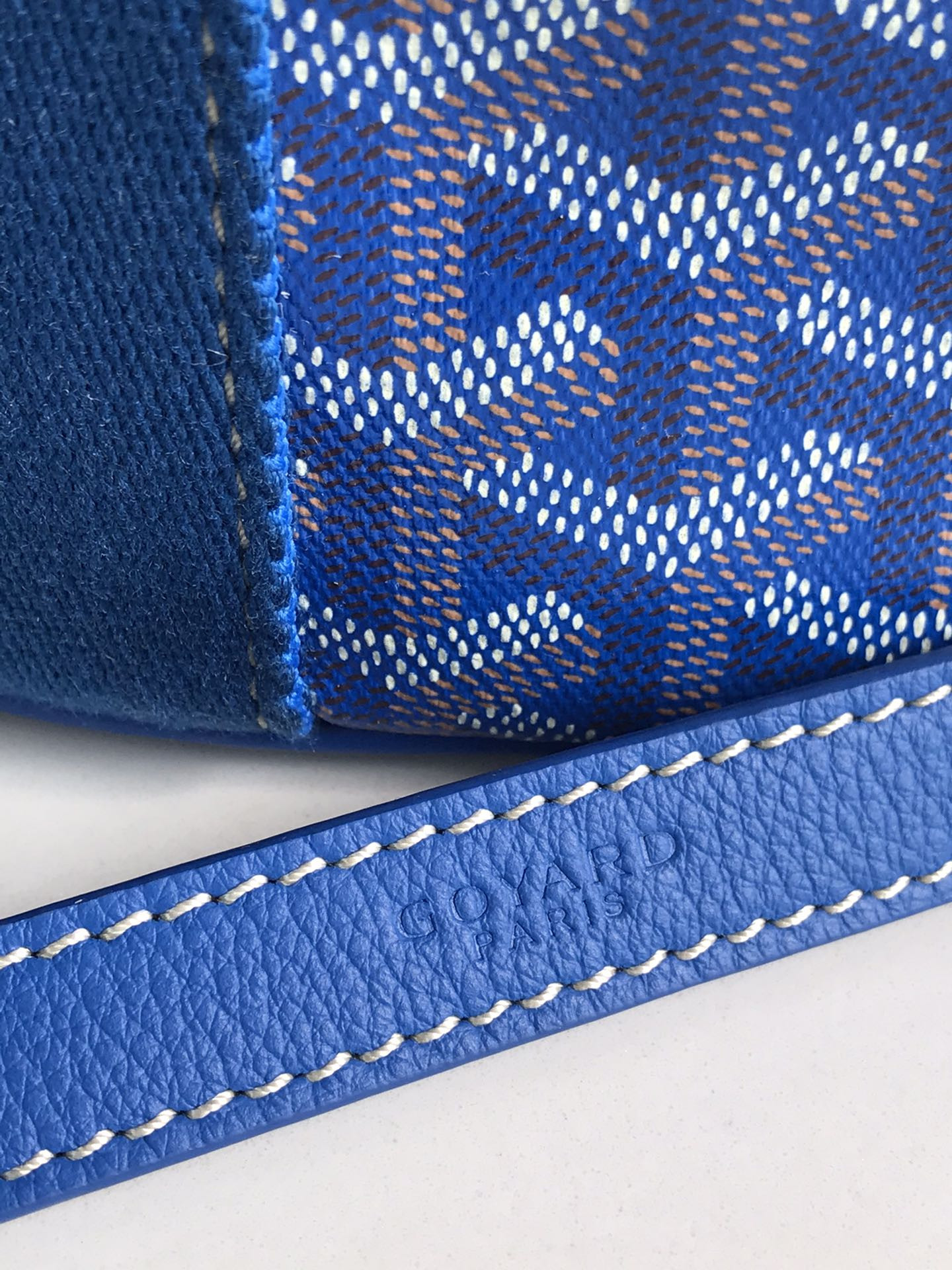 Goyard Goyardine Belharra PM Coral Tote Palladium Hardware 18x14x23cm