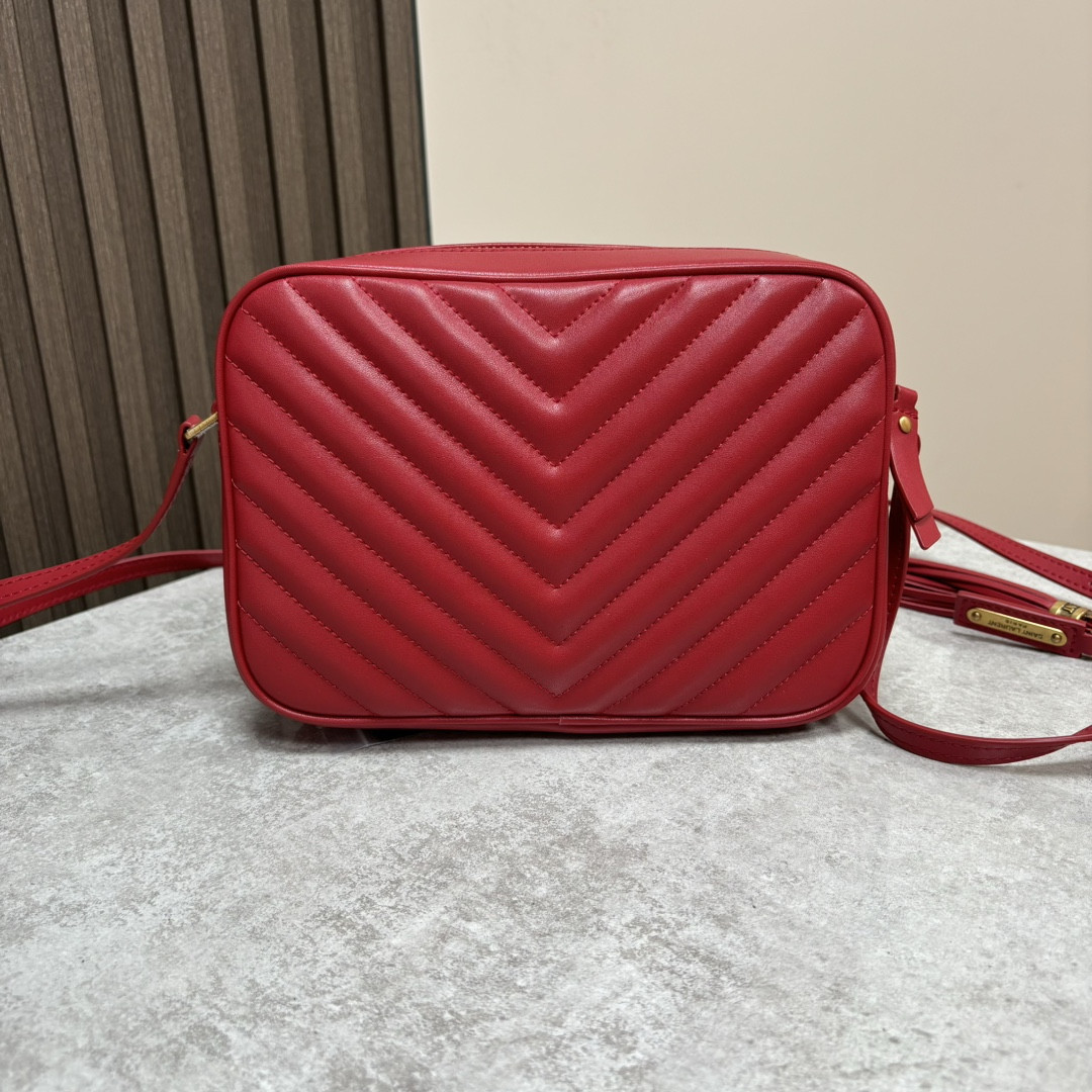 YSL LOU camera bag in quilted leather 23x16x6cm