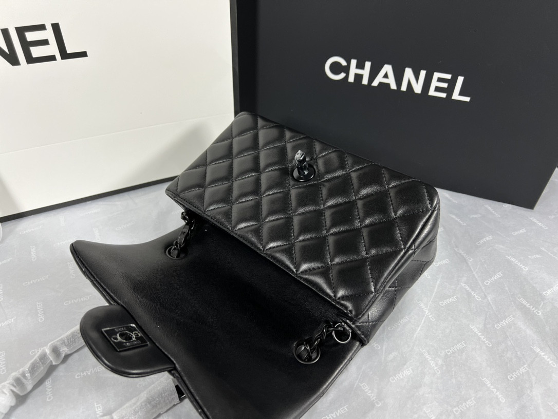 CHANEL CF1116 20x12x6cm