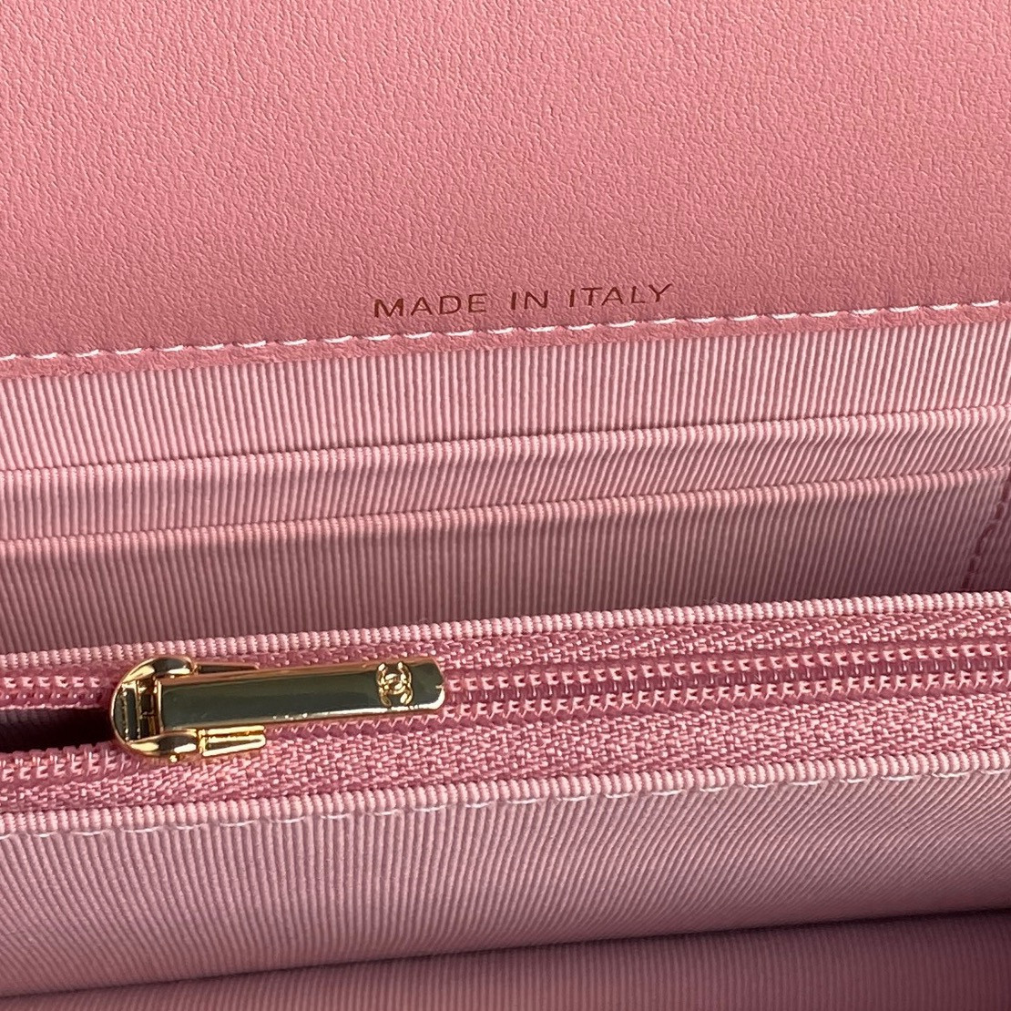 Chanel Clutch With Chain 19cm