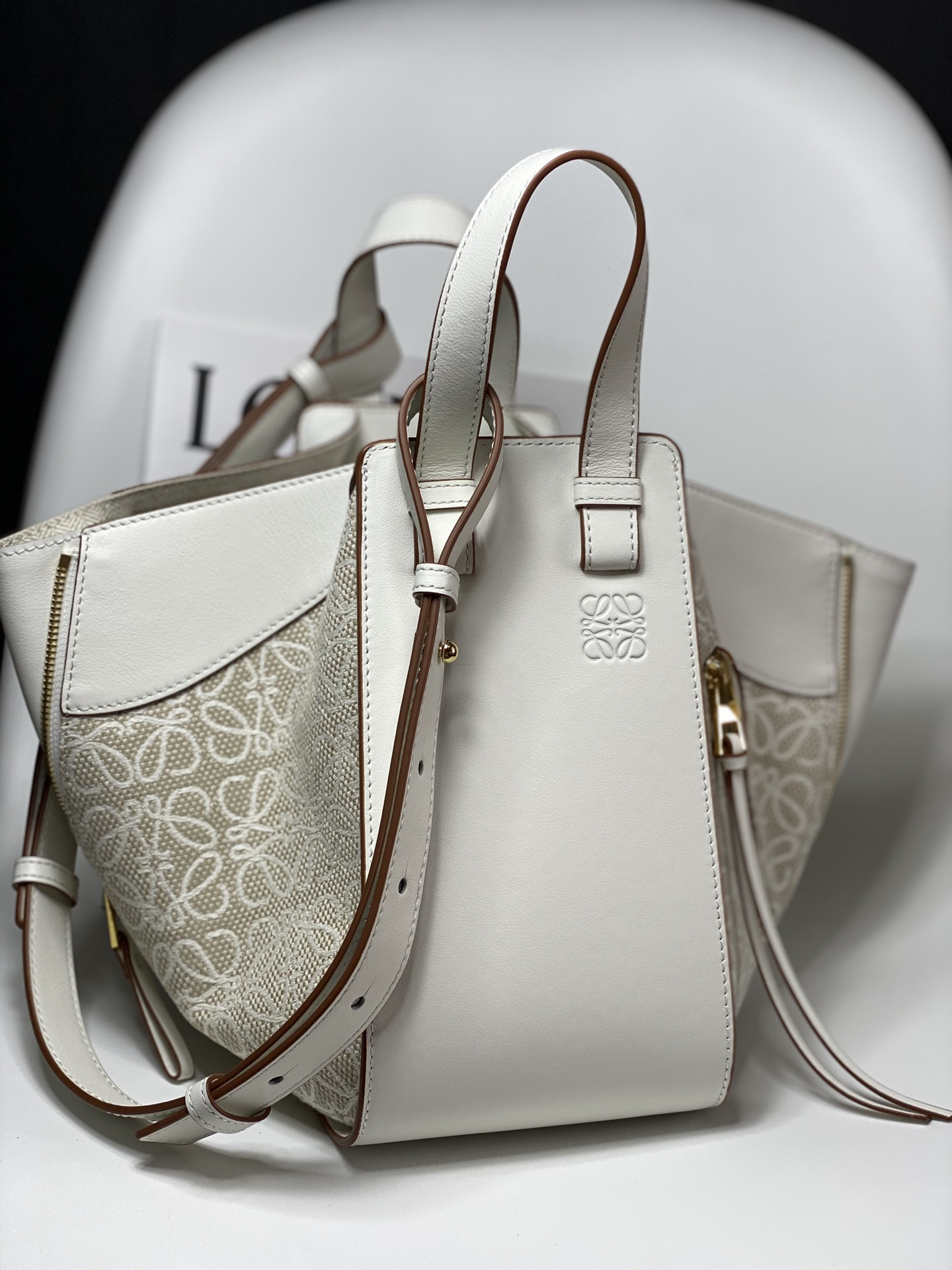 Loewe Small Hammock bag in soft grained calfskin 30x13.5x25cm