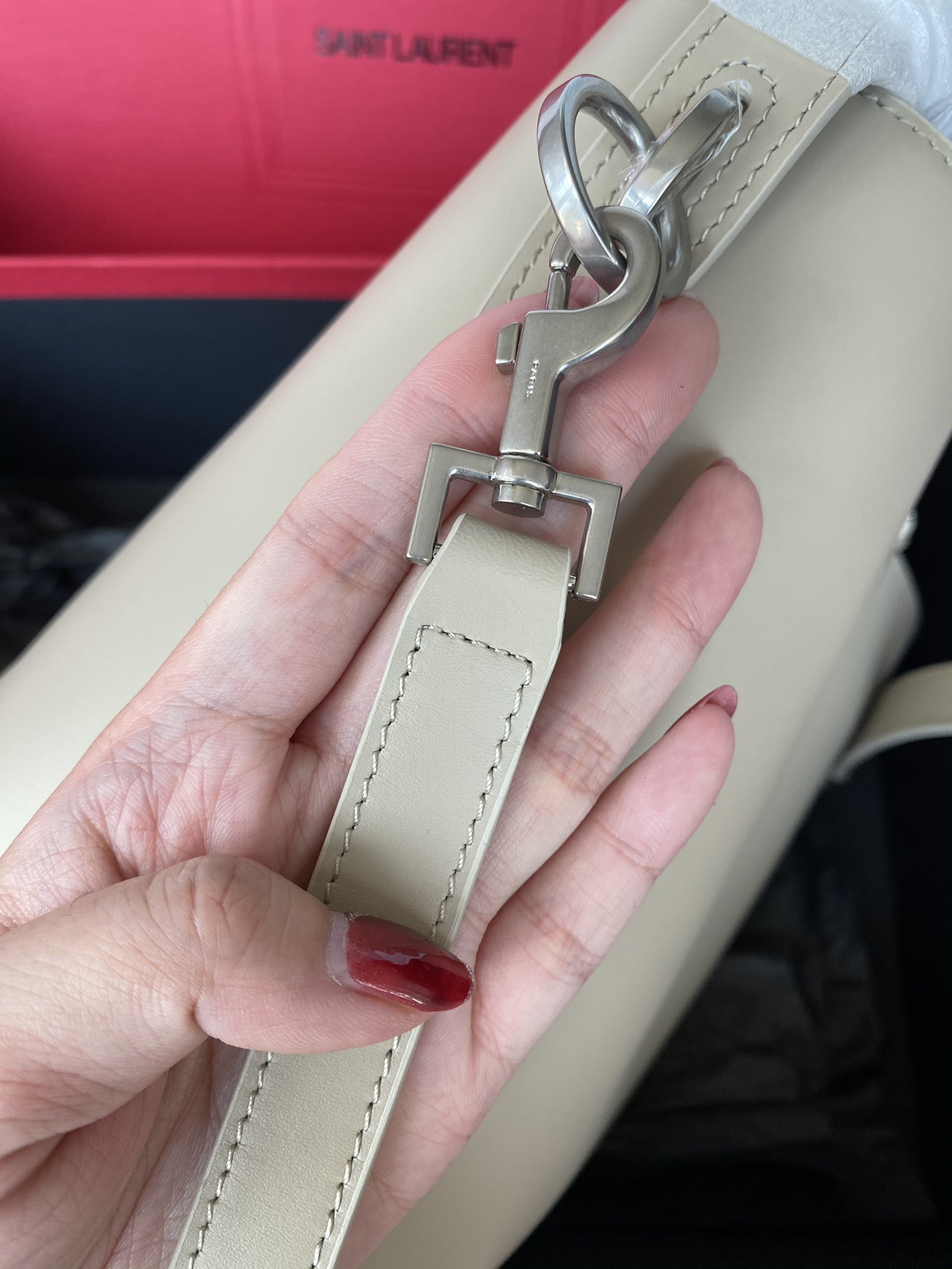 YSL LE 37 Small (Shiny Leather) 17 x 20 x 13 CM