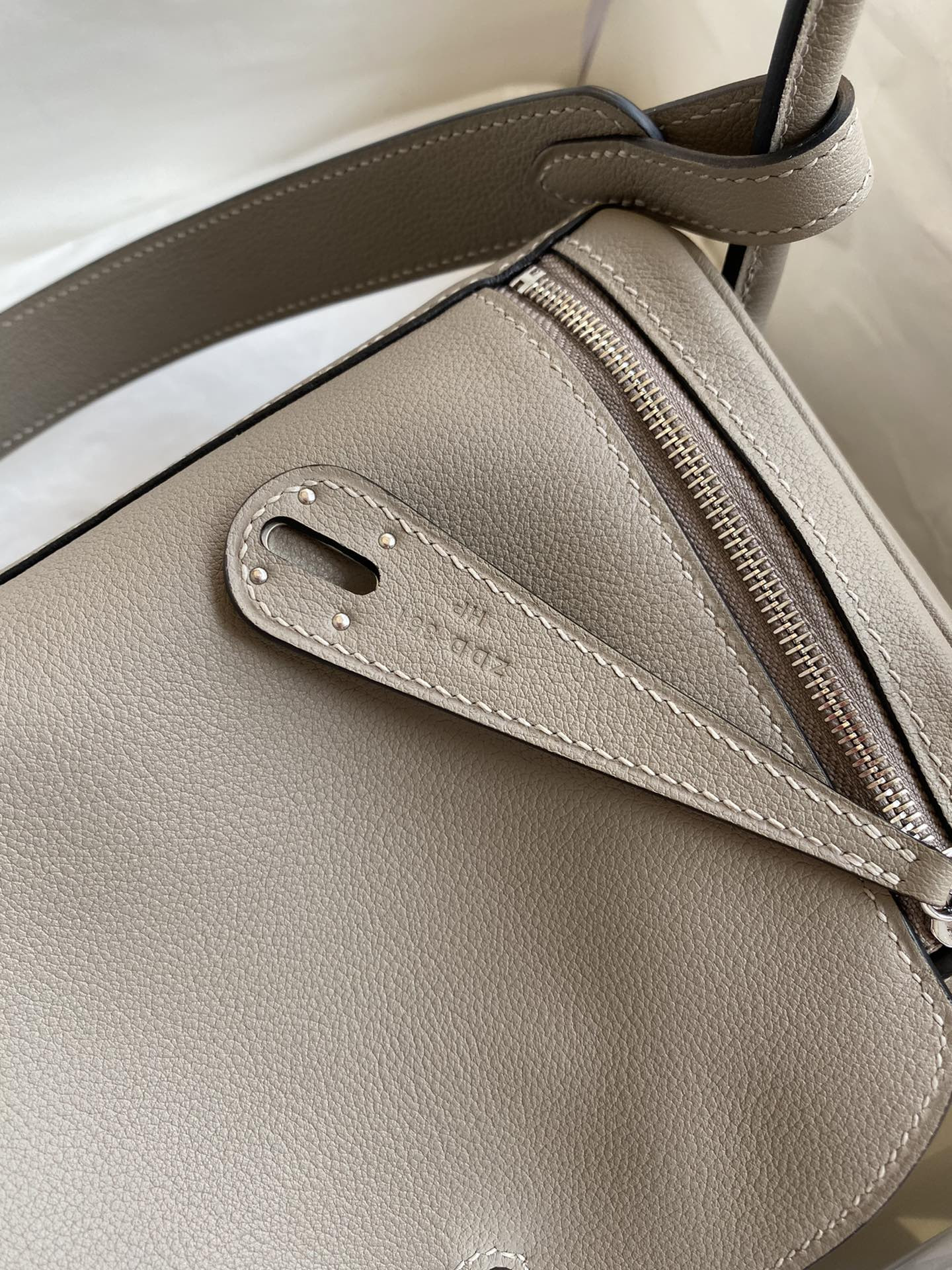 Hermes Lindy 26cm