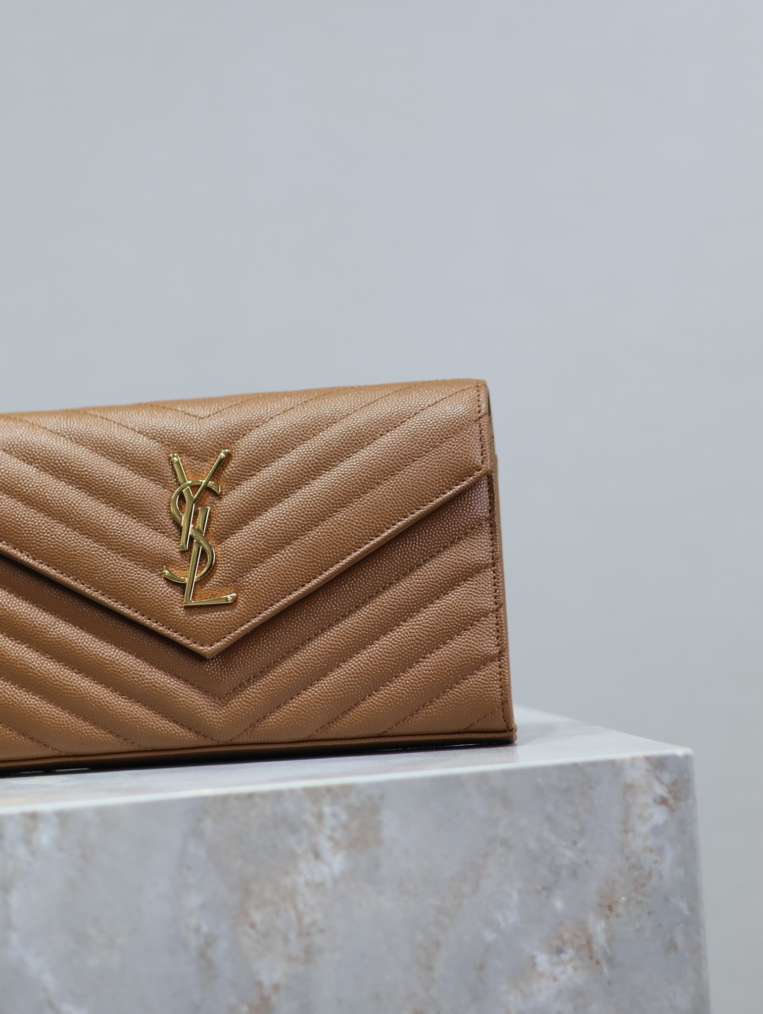 YSL Cassandra Monogram Classic Chain Wallet in Grained Poudre Leather 22.5 x 14 x 4cm