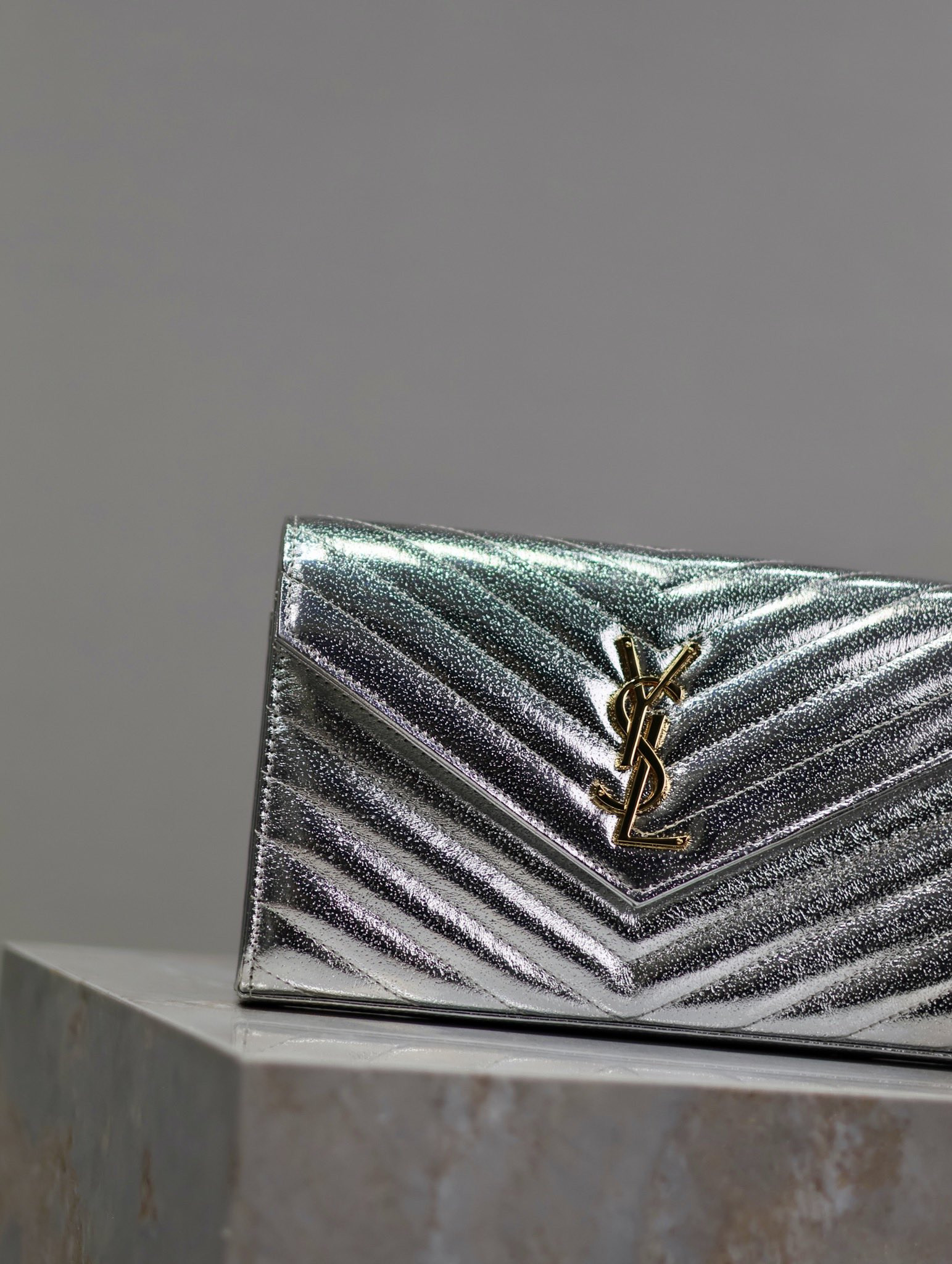 YSL Cassandra Monogram Classic Chain Wallet  22.5 x 14 x 4cm