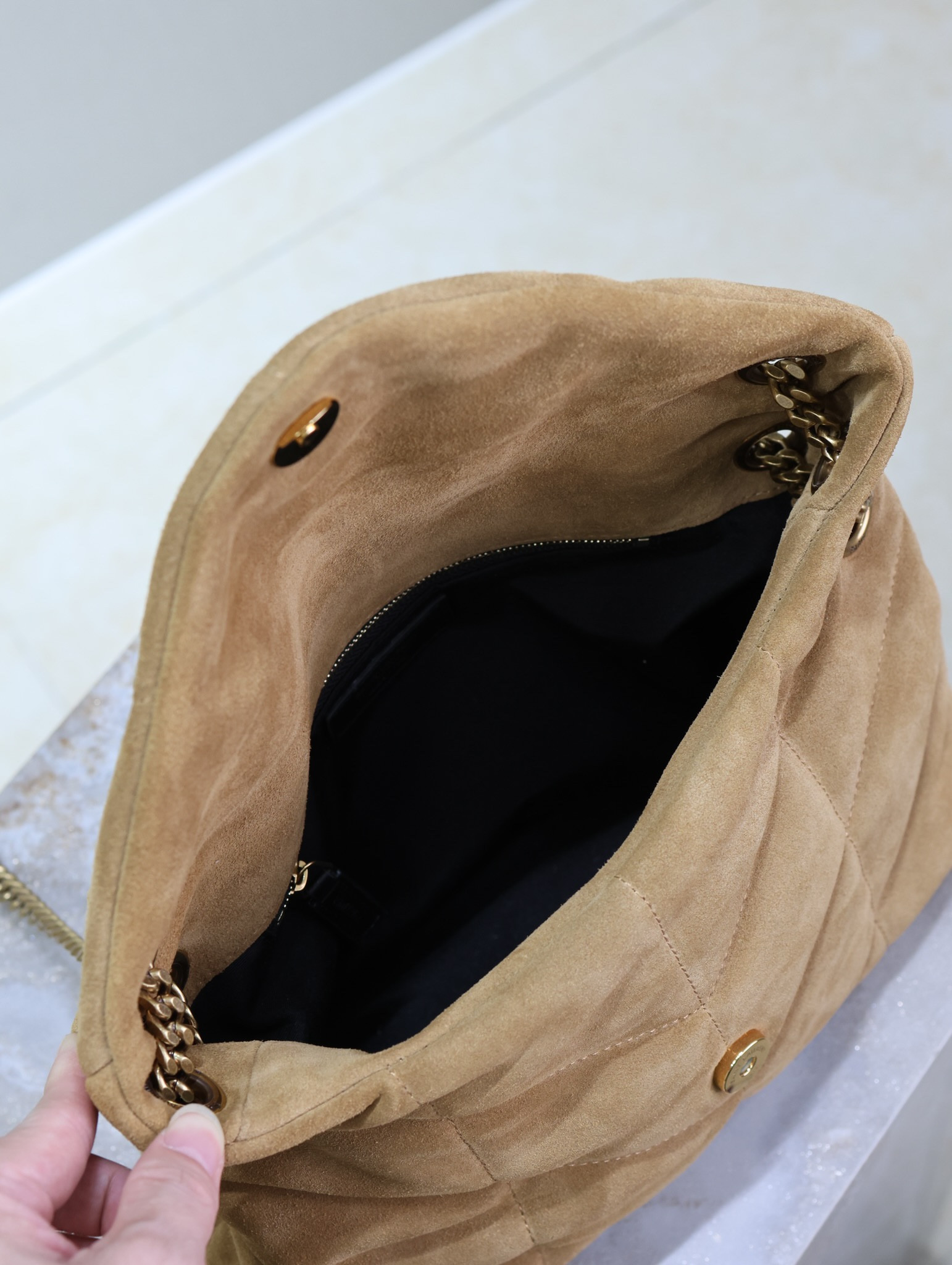 YSL Loulou Small Puffer (Suede)  29 x 17 x 11cm