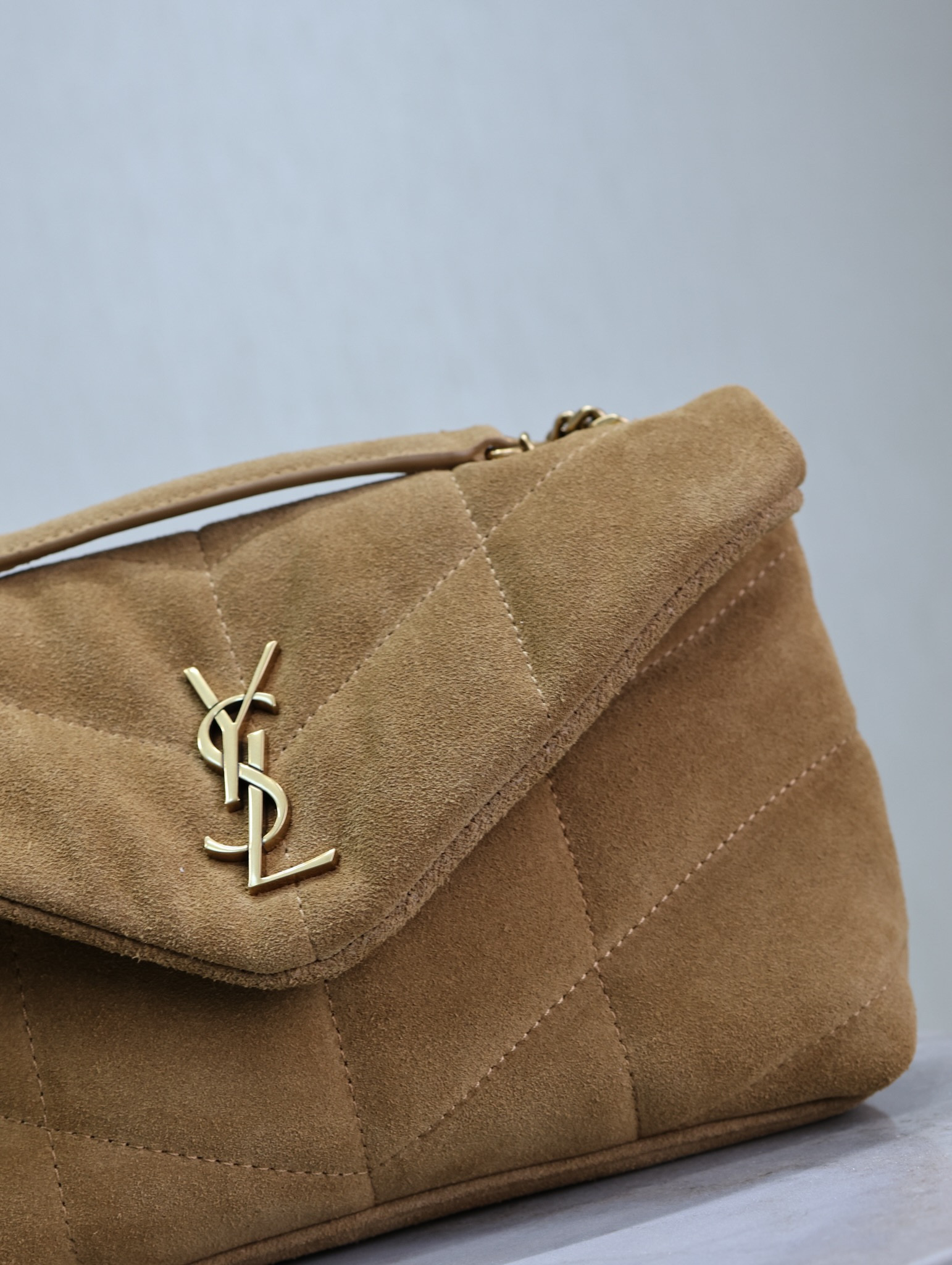 YSL Loulou Mini Puffer (Suede)  23×15.5×8.5cm