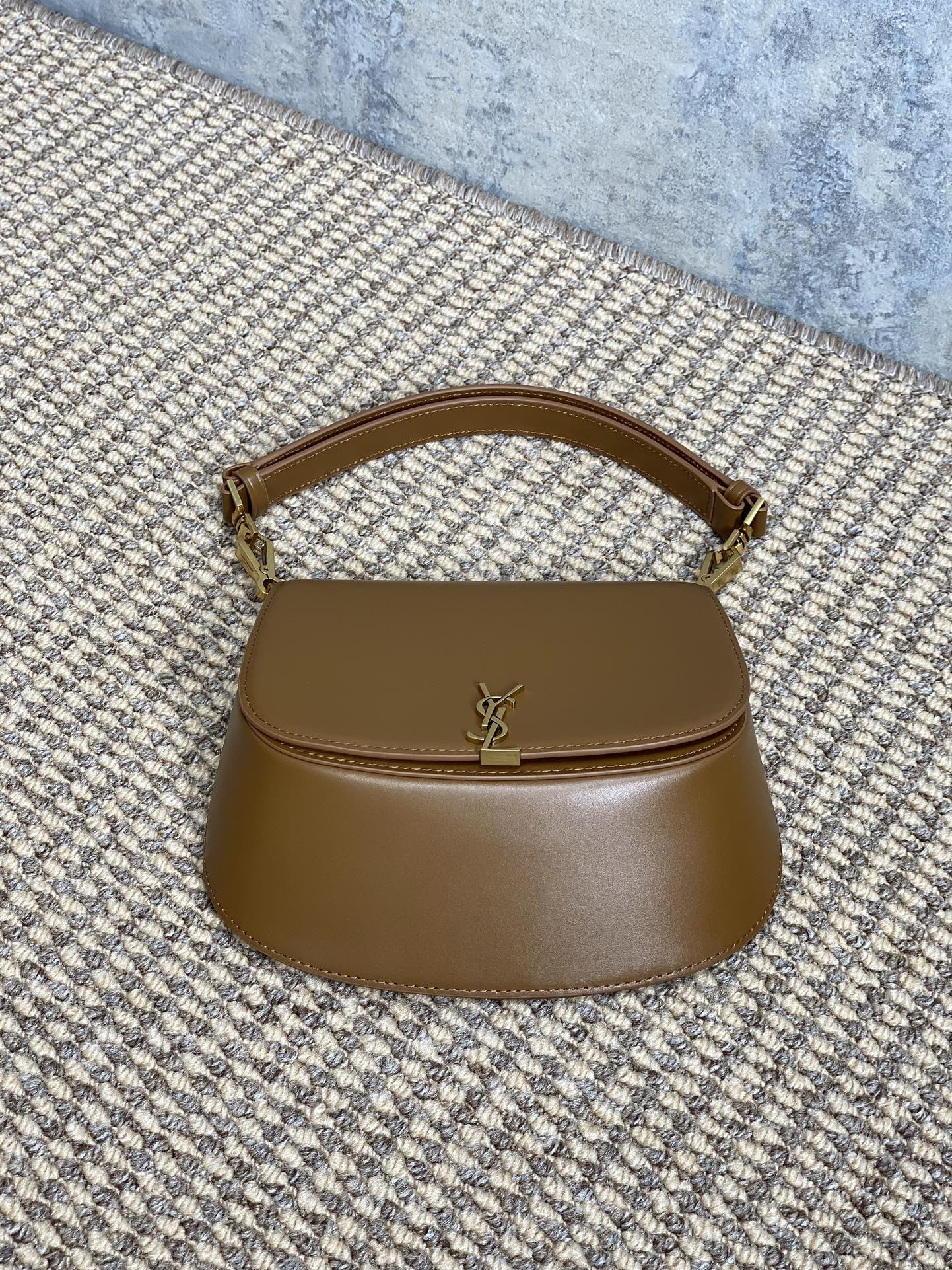YSL VOLTAIRE TOP HANDLE in BOX SAINT LAURENT 17.5X21X8cm