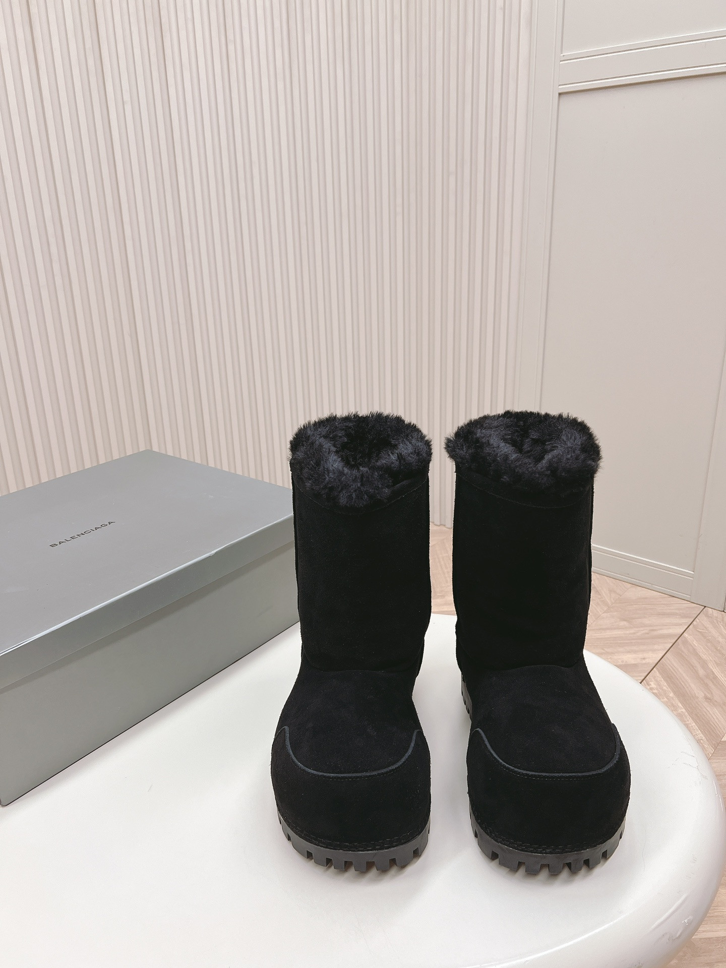 UA Balenciaga Snow Boot