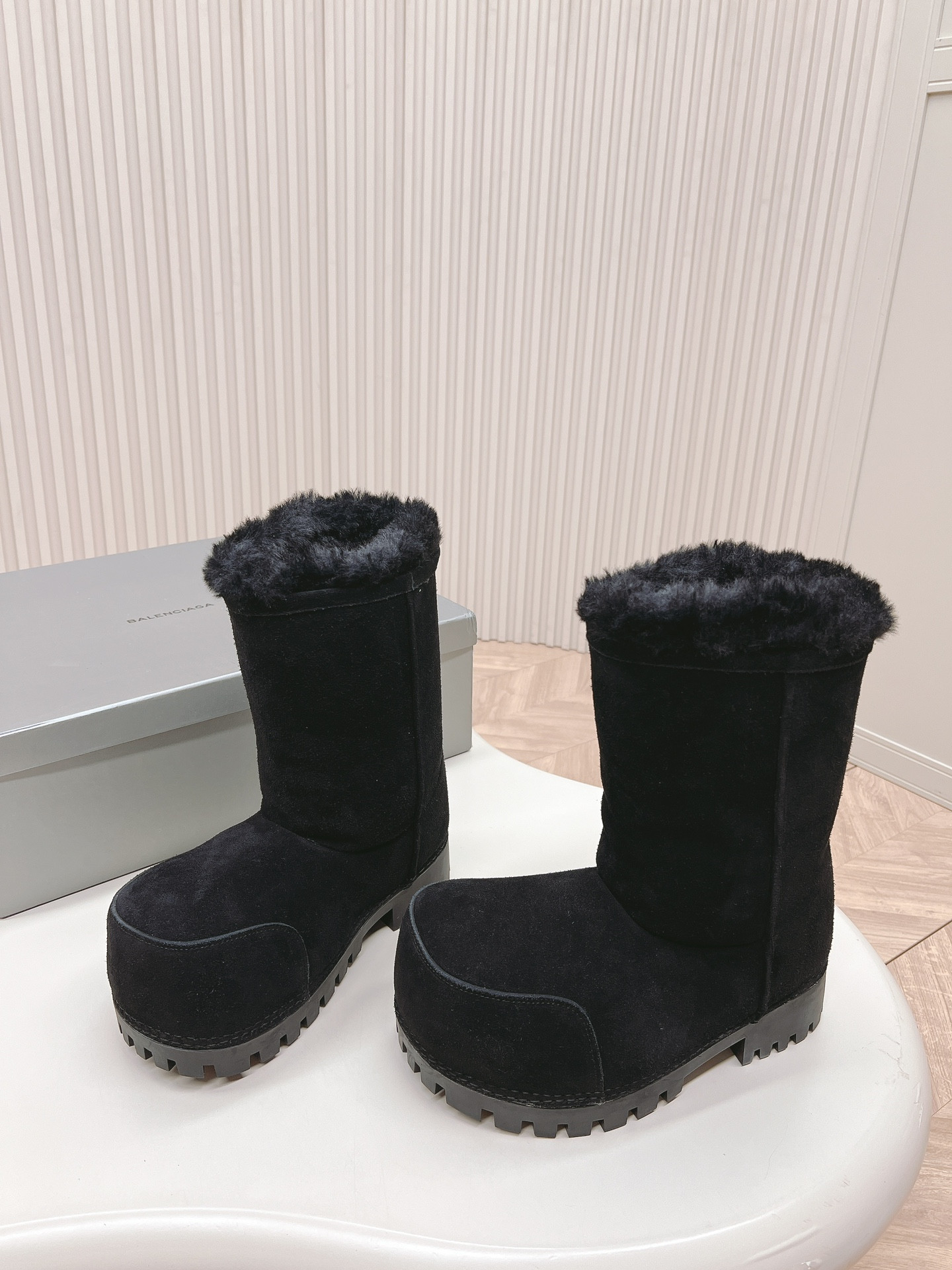 UA Balenciaga Snow Boot