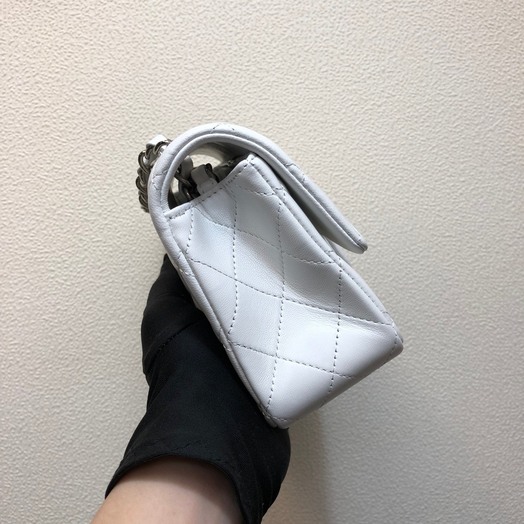CHANEL MINI FLAP BAG white 12 × 20 × 6 cm