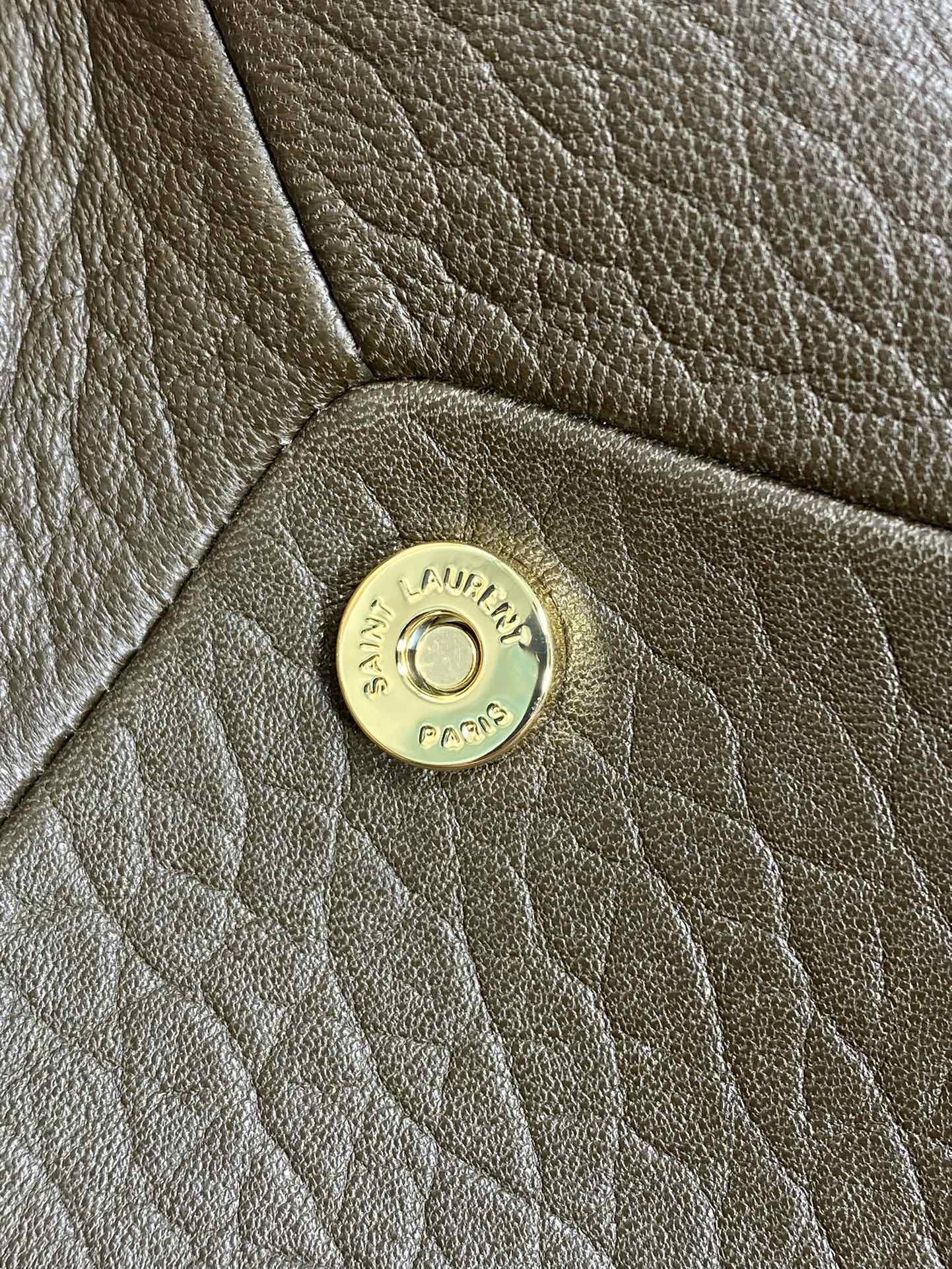 YSL CASSANDRE large envelope pouch in lambskin 29.5x18x4.5cm