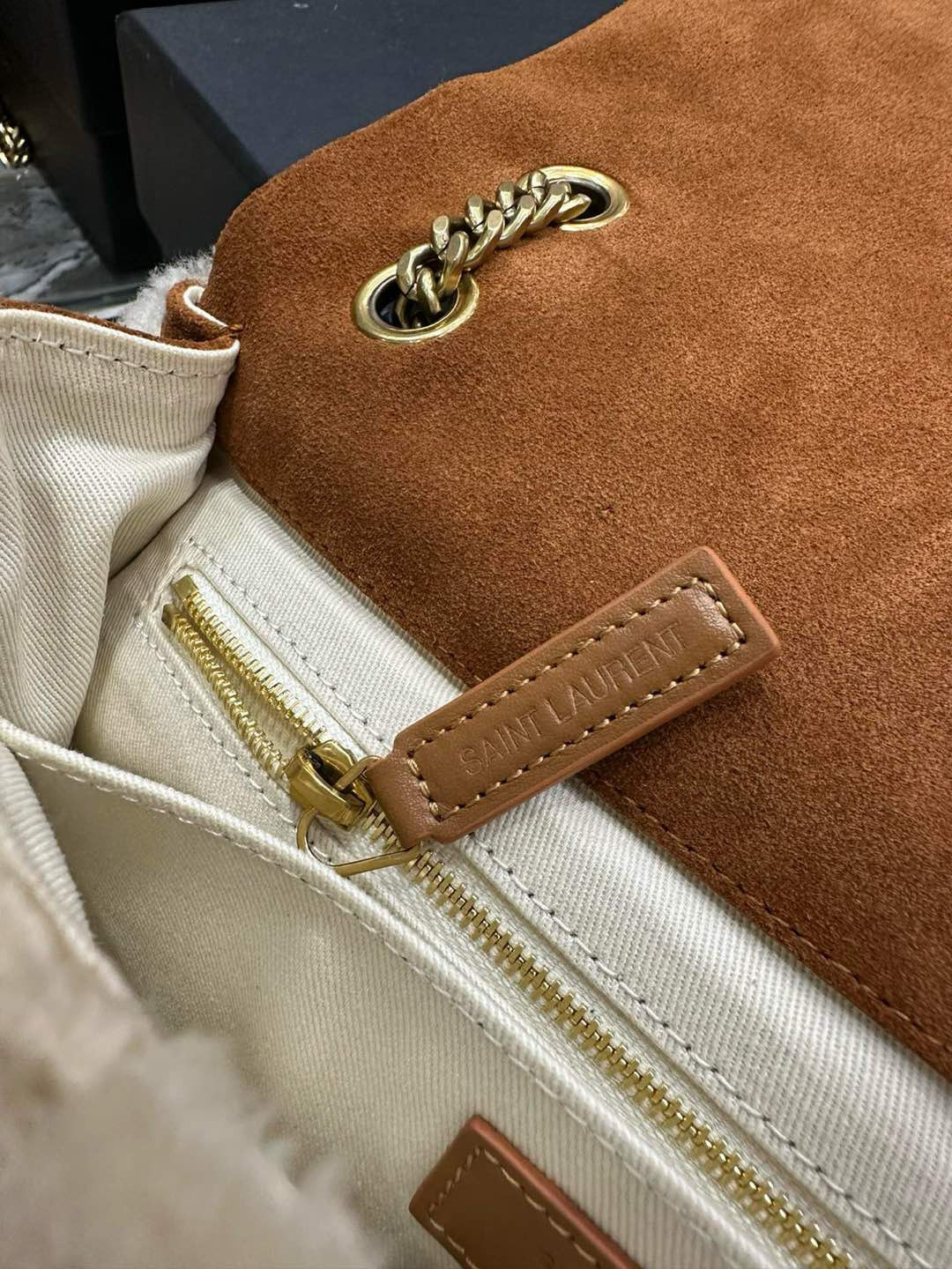 YSL Jamie Medium in Suede and Shearling 25×15×7.5cm