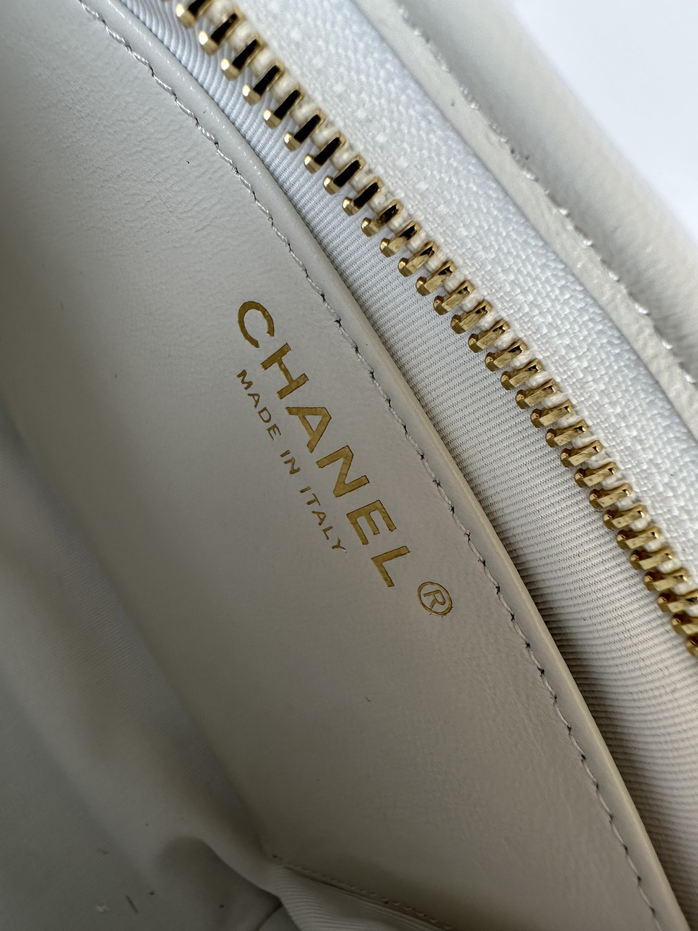 Chanel Hobo Handbag 22×22×9cm