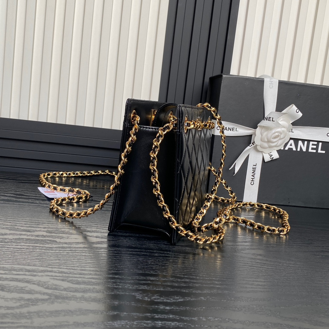 Chanel 24K Handbag 16×21×7cm