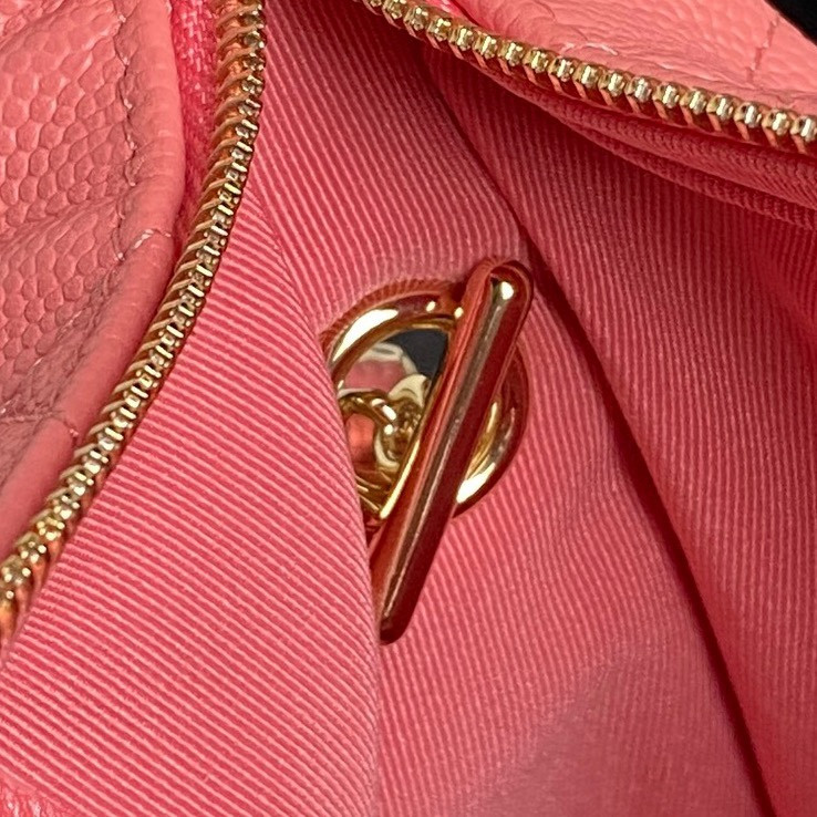 Chanel 25C Lunch box Bags 21.5×19×6cm