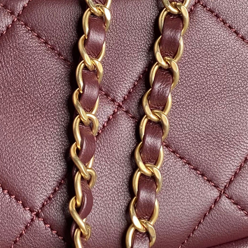 Chanel 24B Evening Bag 19x25X3cm