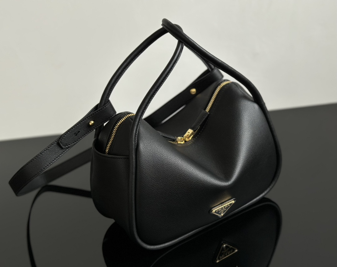 Prada Darling leather handbag 18x25x10.5cm