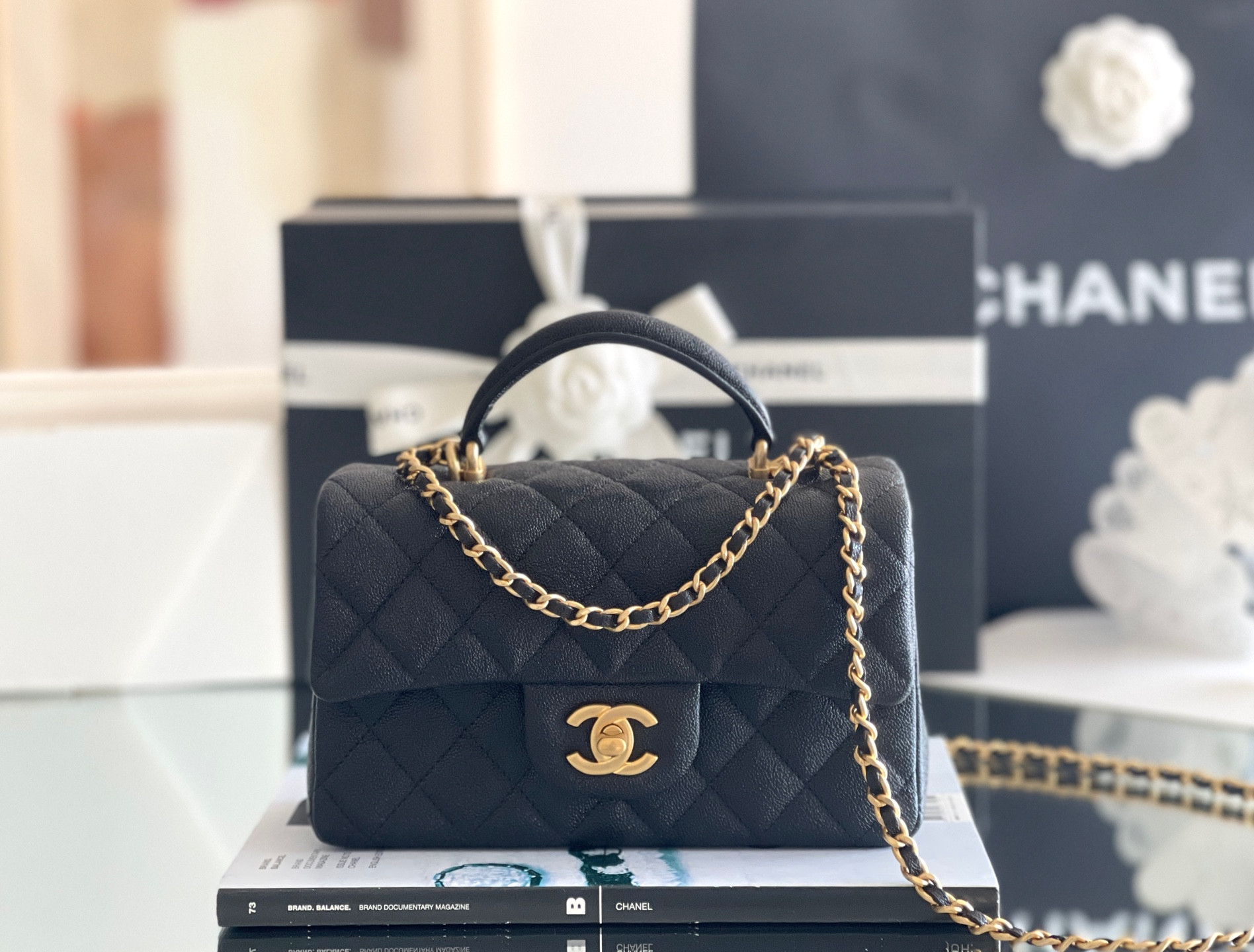 Chanel Mini Classic Handbag With Top Handle 13x20x9cm