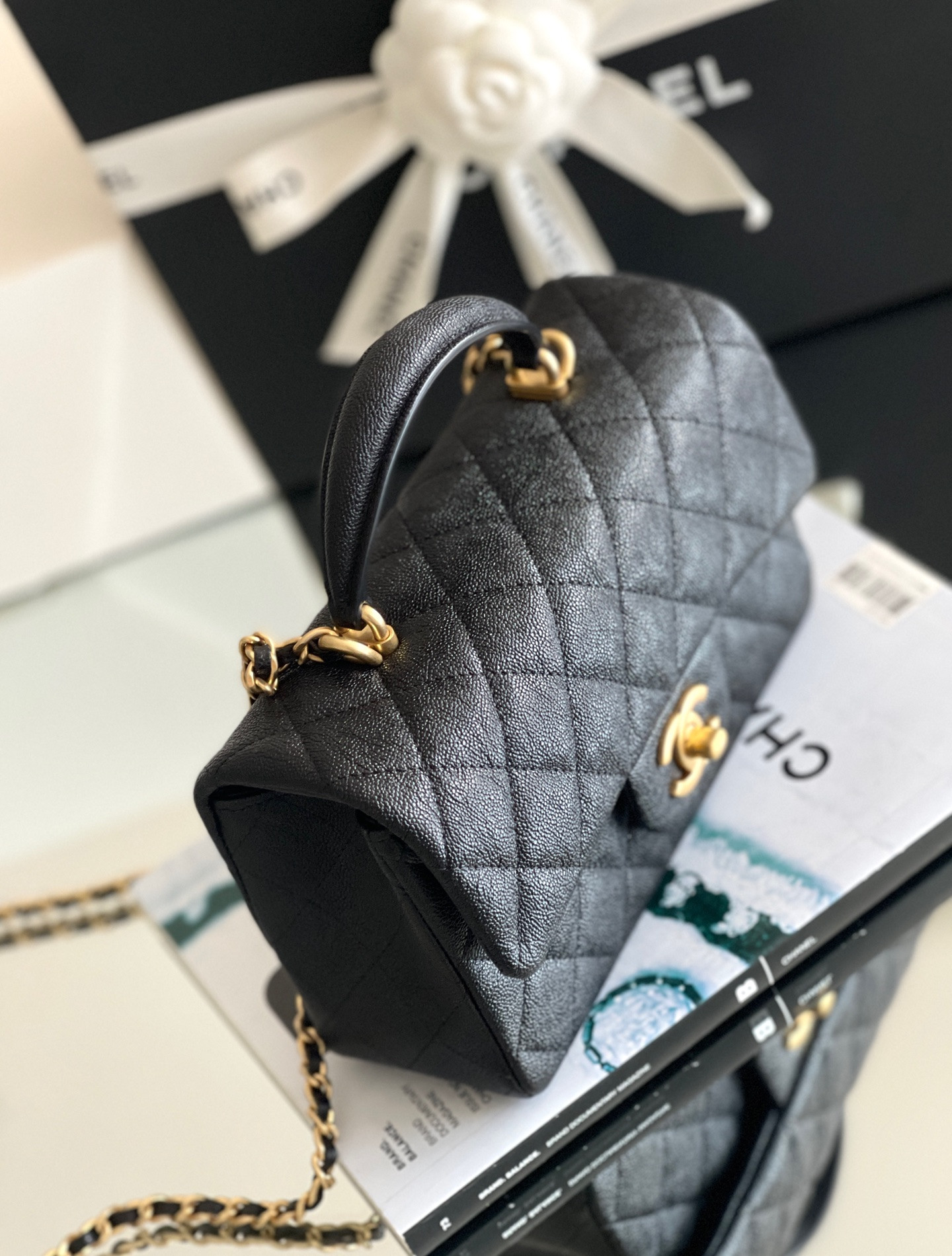 Chanel Mini Classic Handbag With Top Handle 13x20x9cm